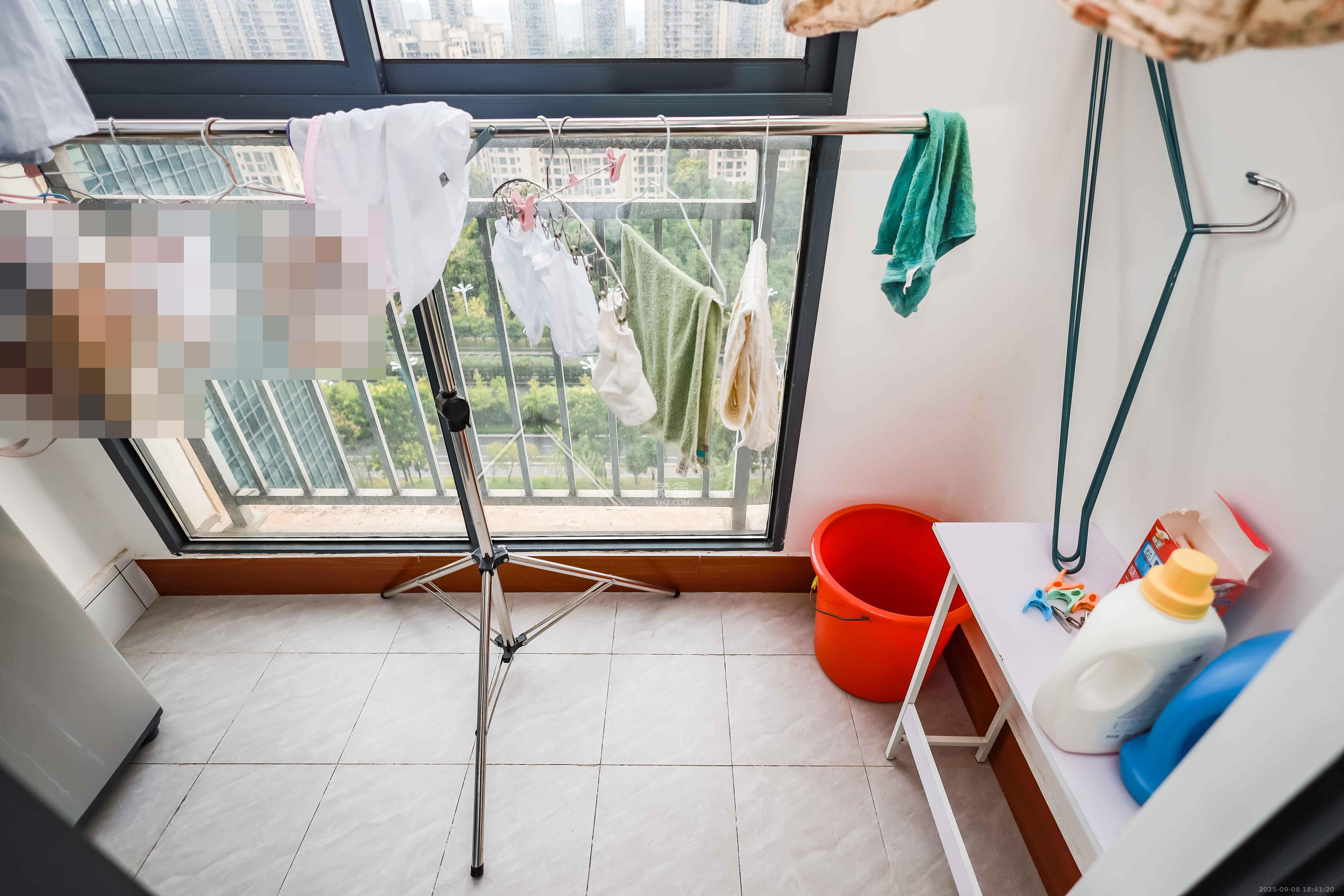 荣盛花语馨苑  2室2厅1卫    43.5万 荣盛花语馨苑  2室2厅1卫    43.5万阳台