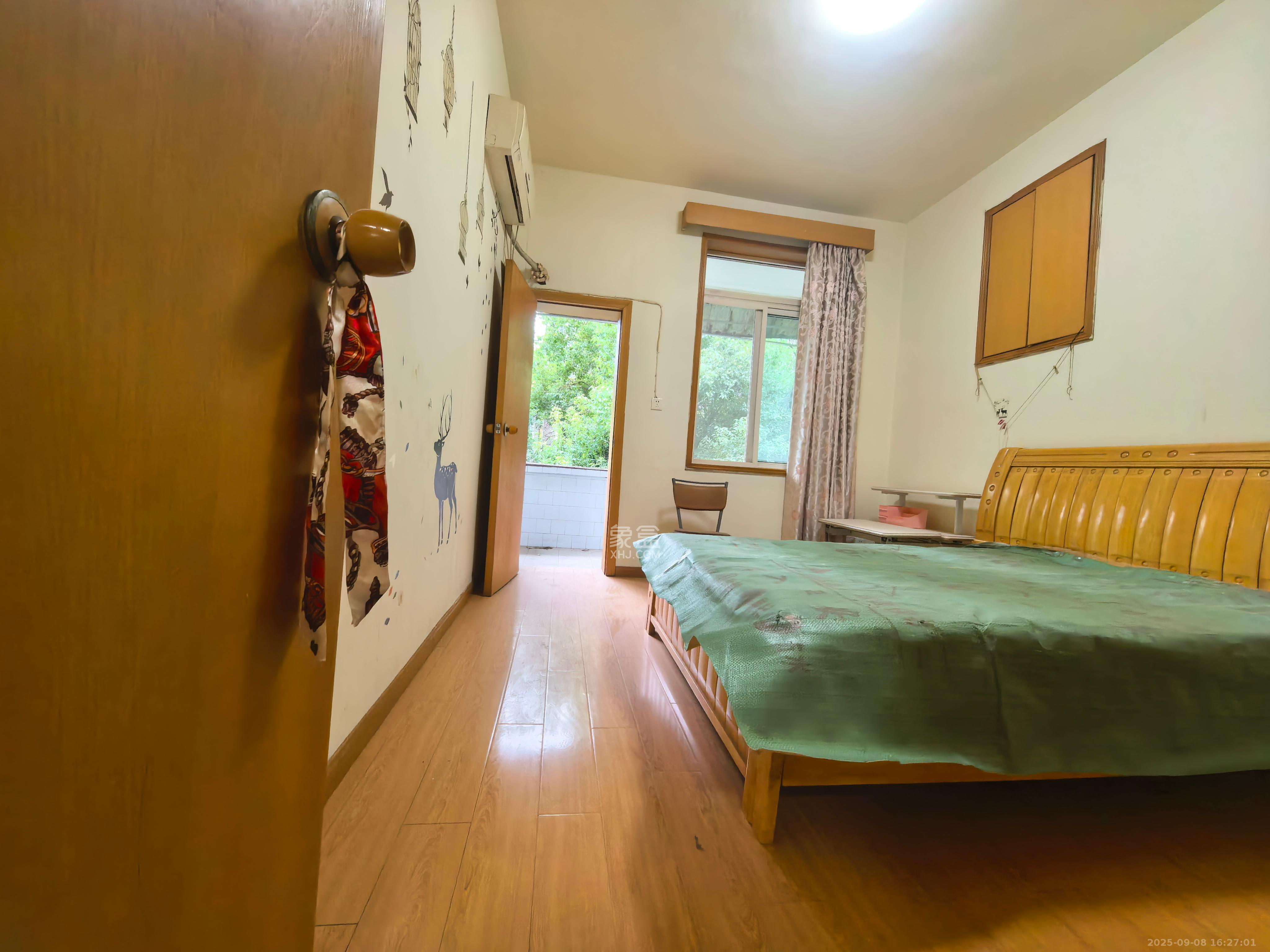 省水院宿舍 3室2厅1卫 2000.0元/月 省水院宿舍 3室2厅1卫 2000.0元/月室内图