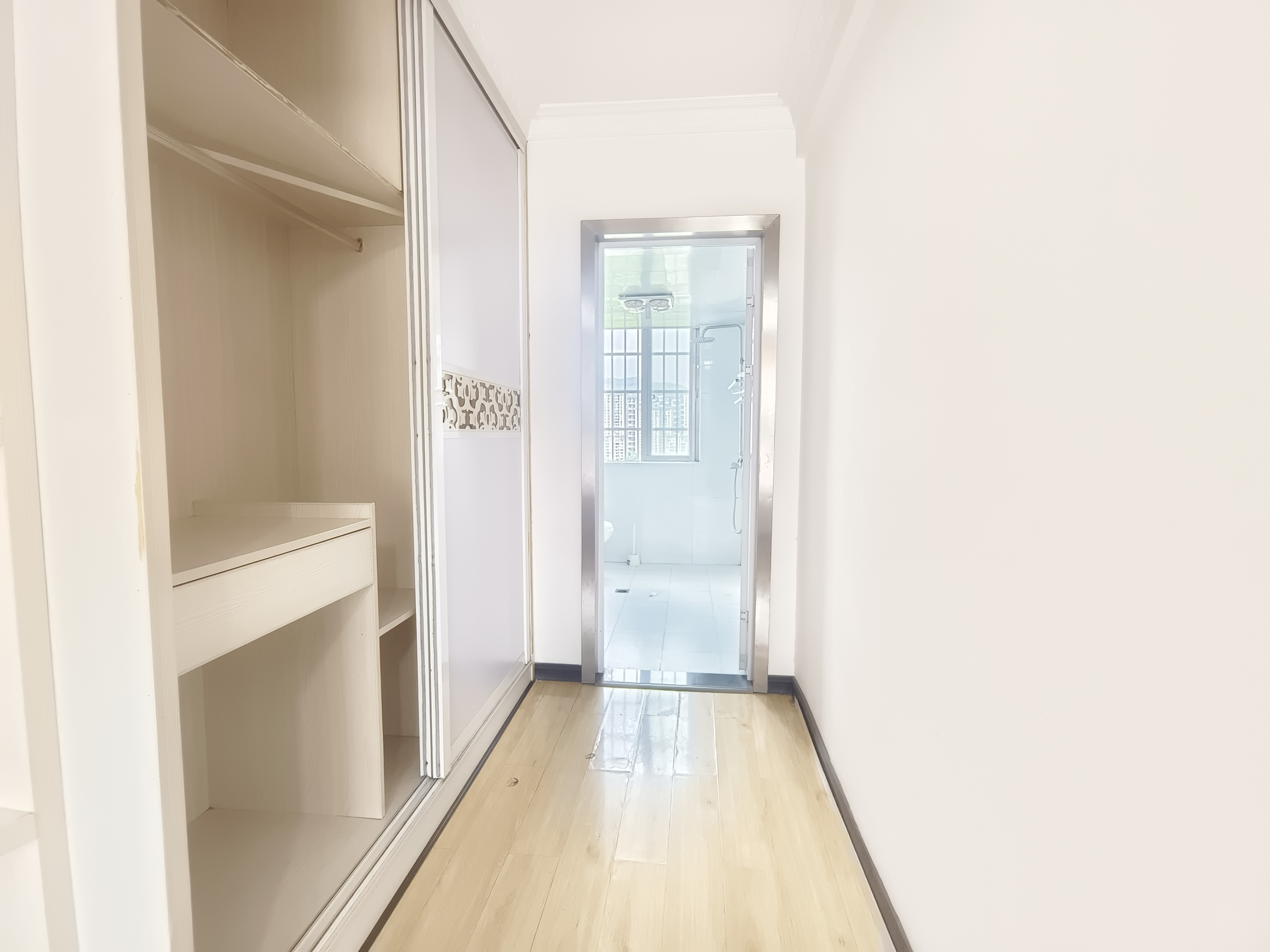 维港十字街 3室2厅2卫 2500.0元/月 维港十字街 3室2厅2卫 2500.0元/月室内图