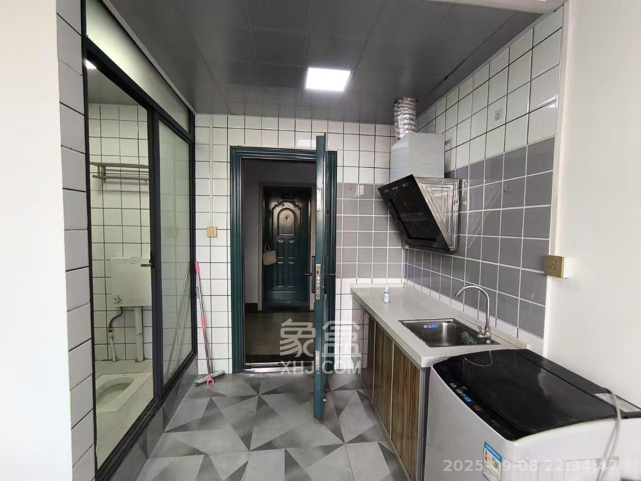 荷花园电信宿舍(天辰荷花苑) 2室2厅1卫 1800.0元/月 荷花园电信宿舍(天辰荷花苑) 2室2厅1卫 1800.0元/月室内图