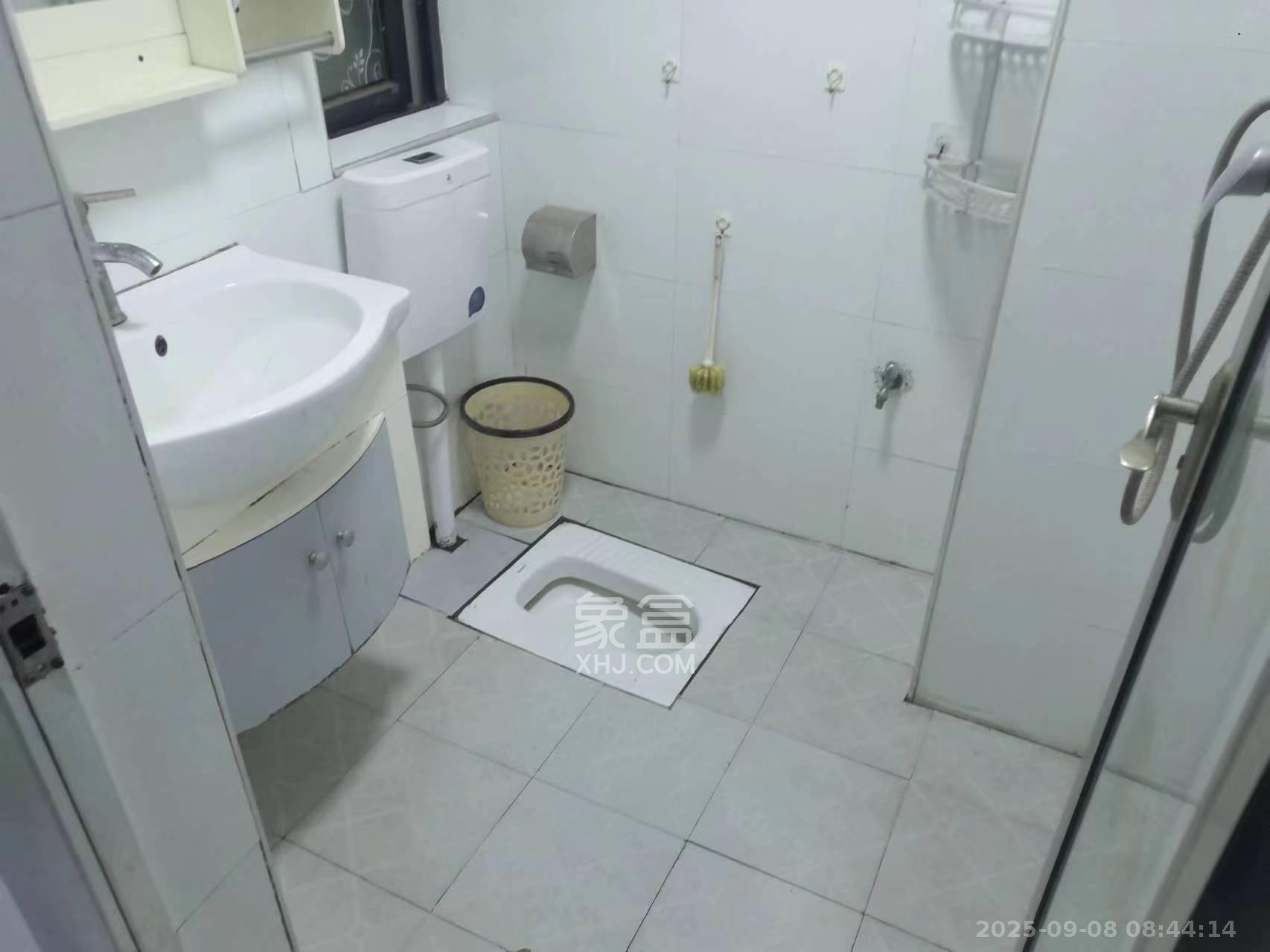 中建芙蓉工社  2室1厅1卫    1550.0元/月室内图