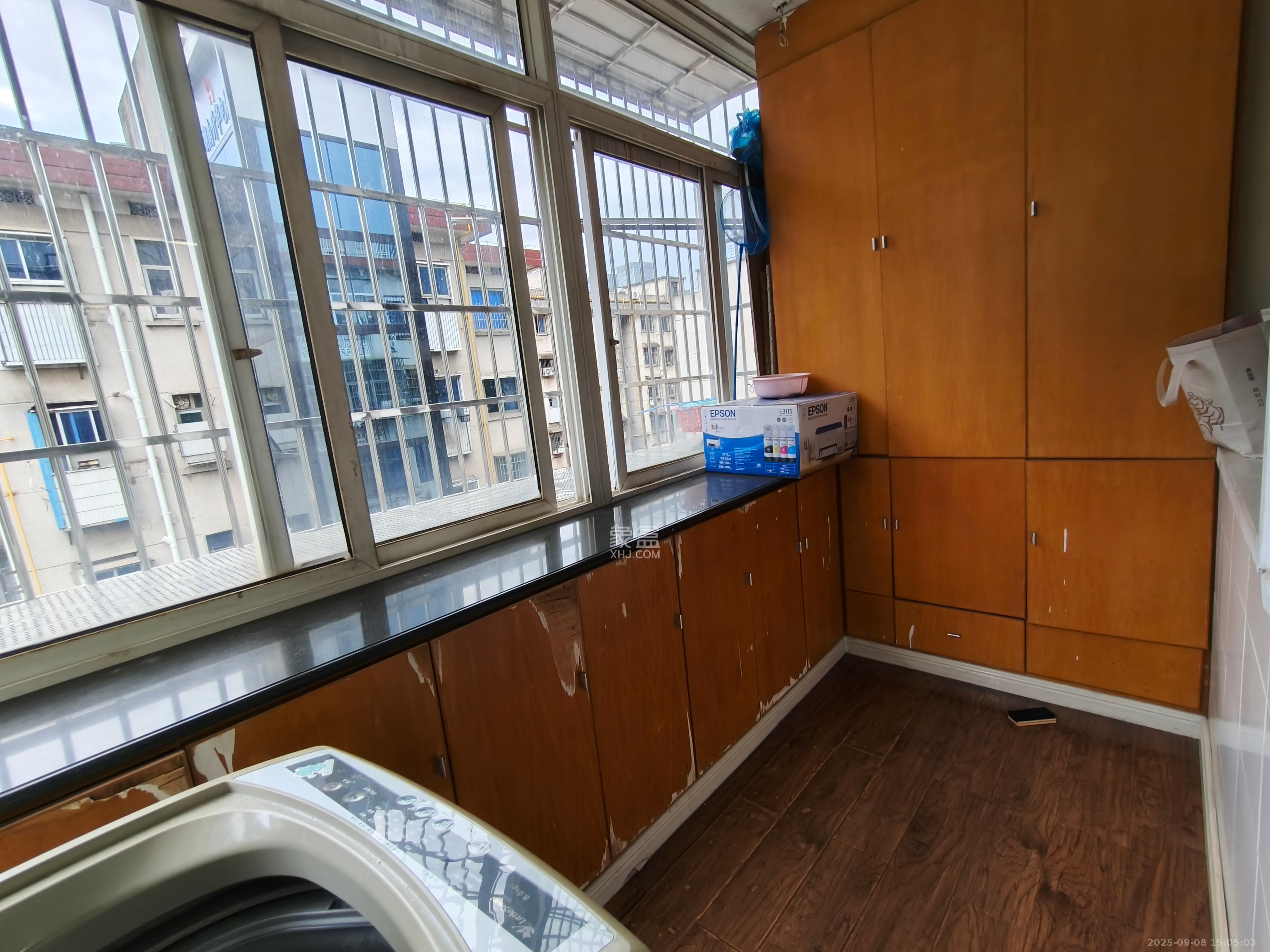 湖南省农业厅  3室1厅1卫    2500.0元/月 湖南省农业厅  3室1厅1卫    2500.0元/月室内图