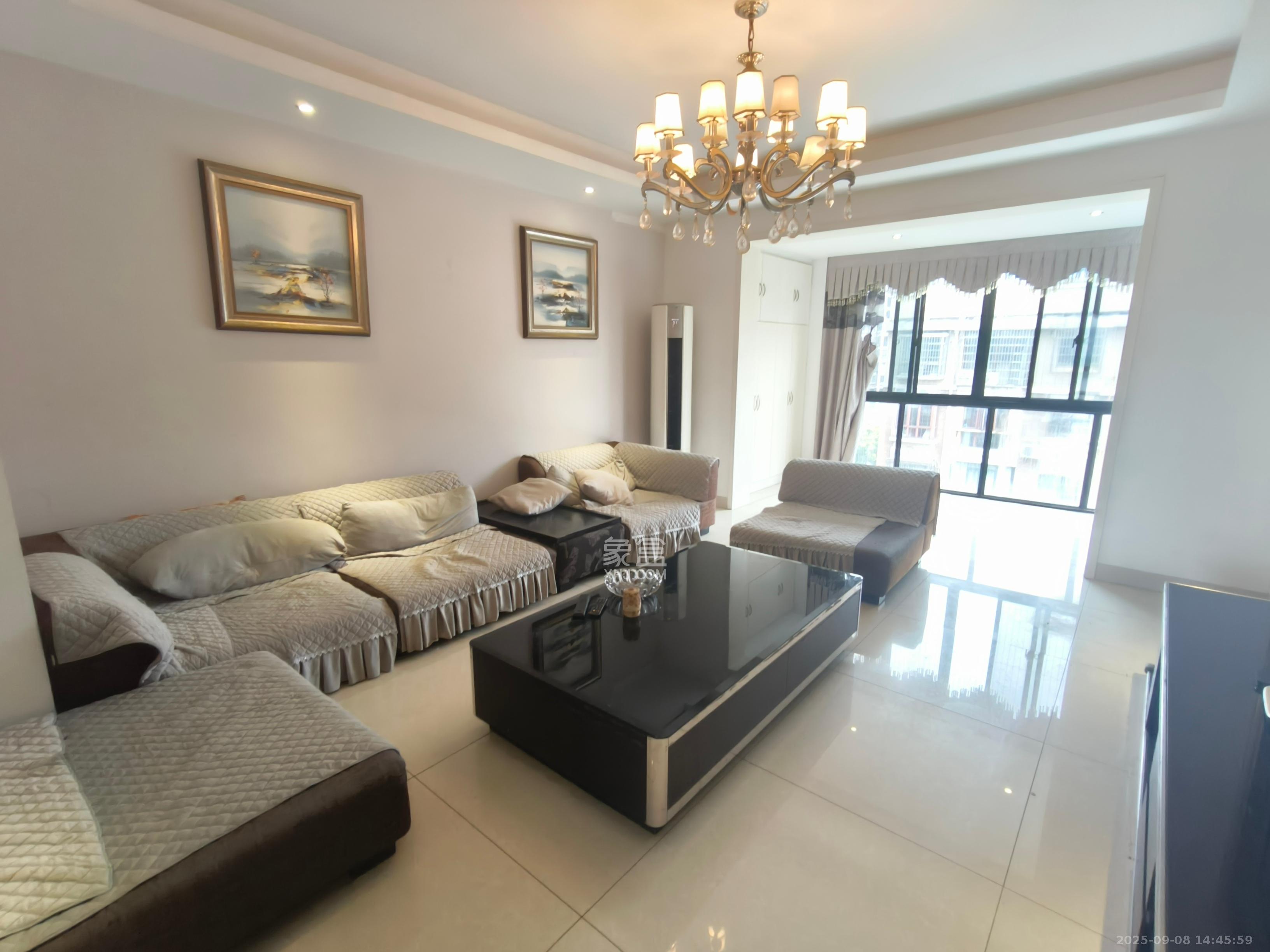 锦绣湘江 3室2厅2卫 1400.0元/月 锦绣湘江 3室2厅2卫 1400.0元/月室内图