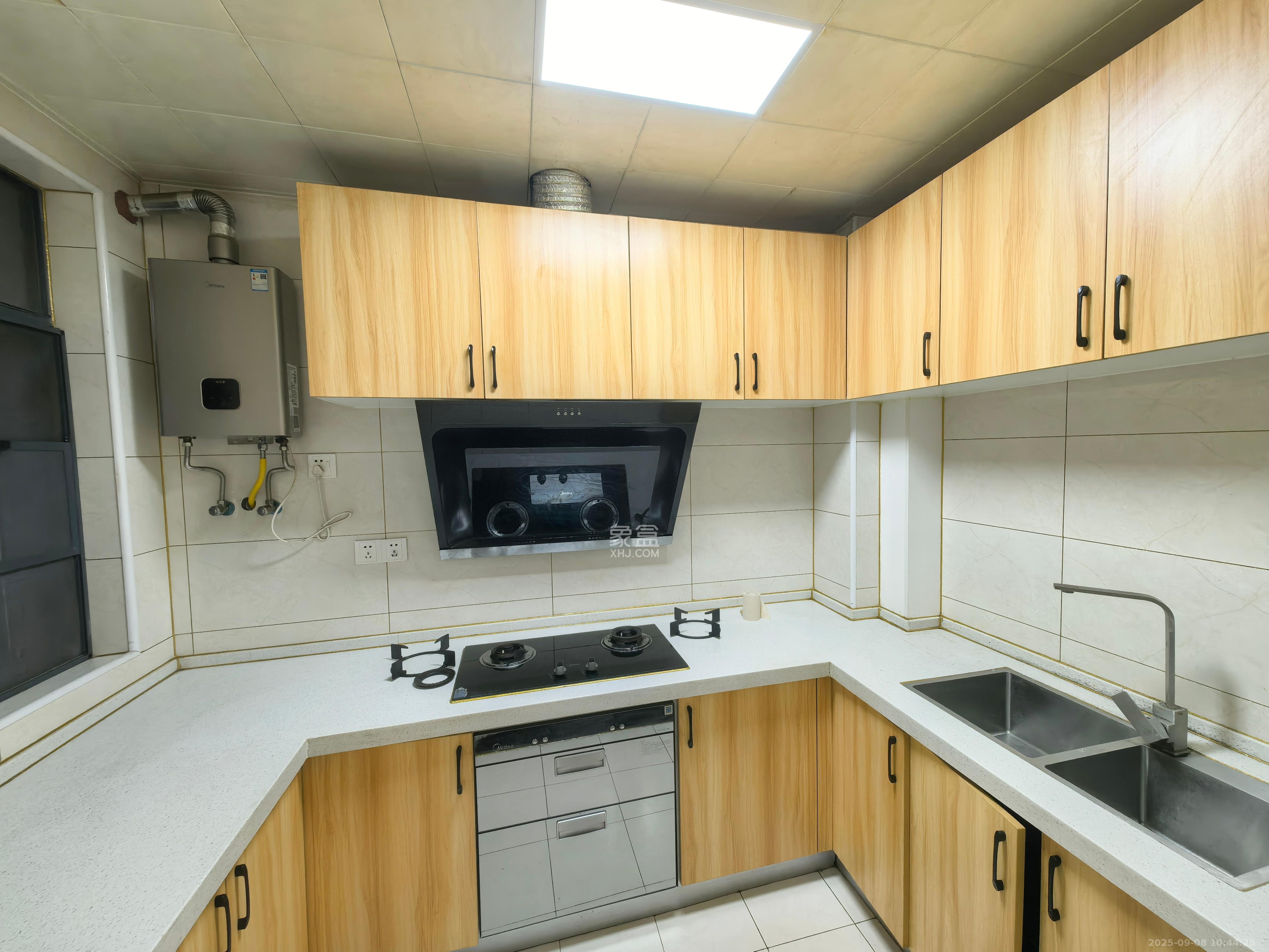 枫林雅苑（雷锋机电市场二期）  3室2厅2卫    2000.0元/月室内图