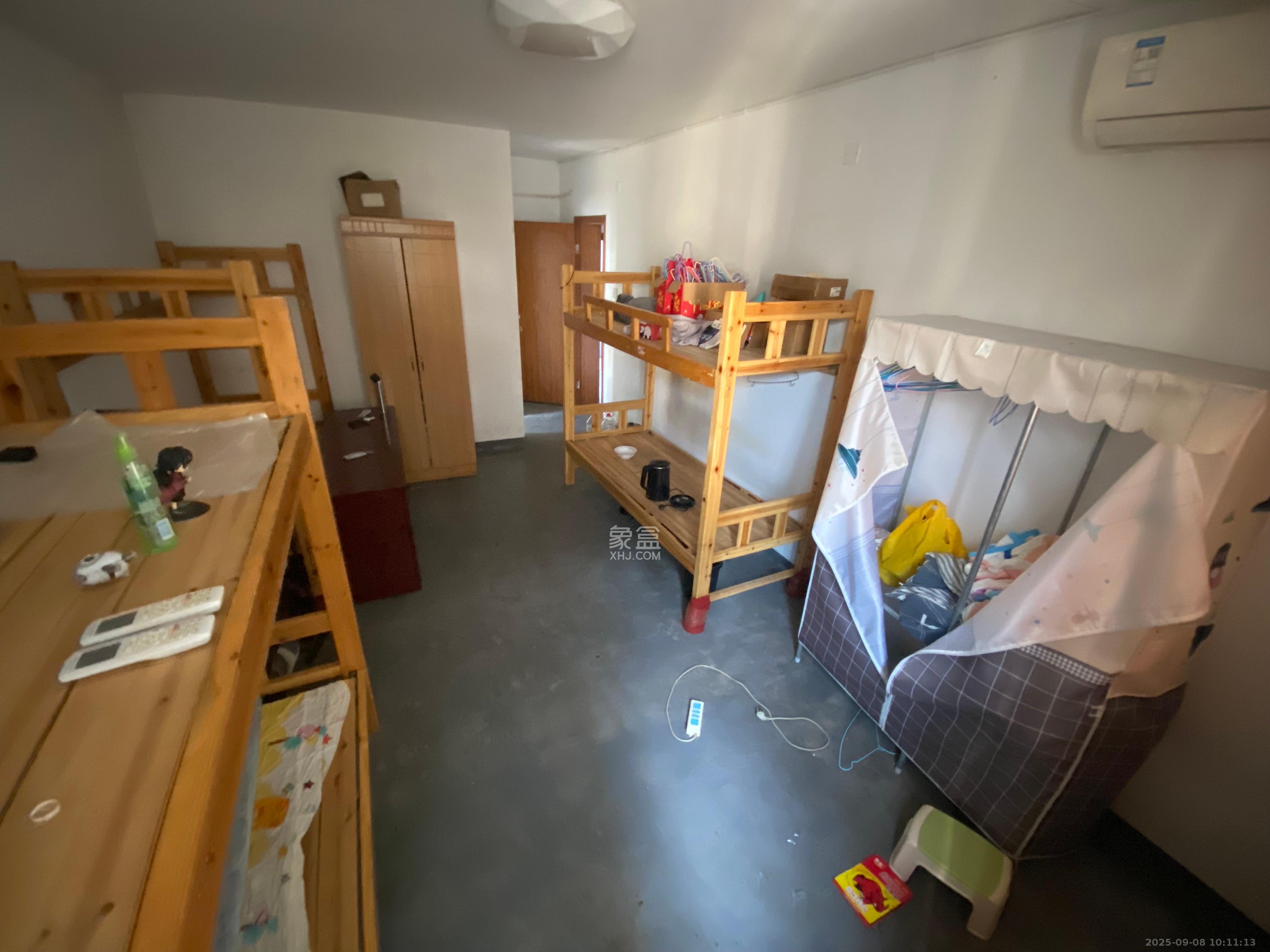 学宫街散盘  3室2厅2卫   3000.00元/月室内图