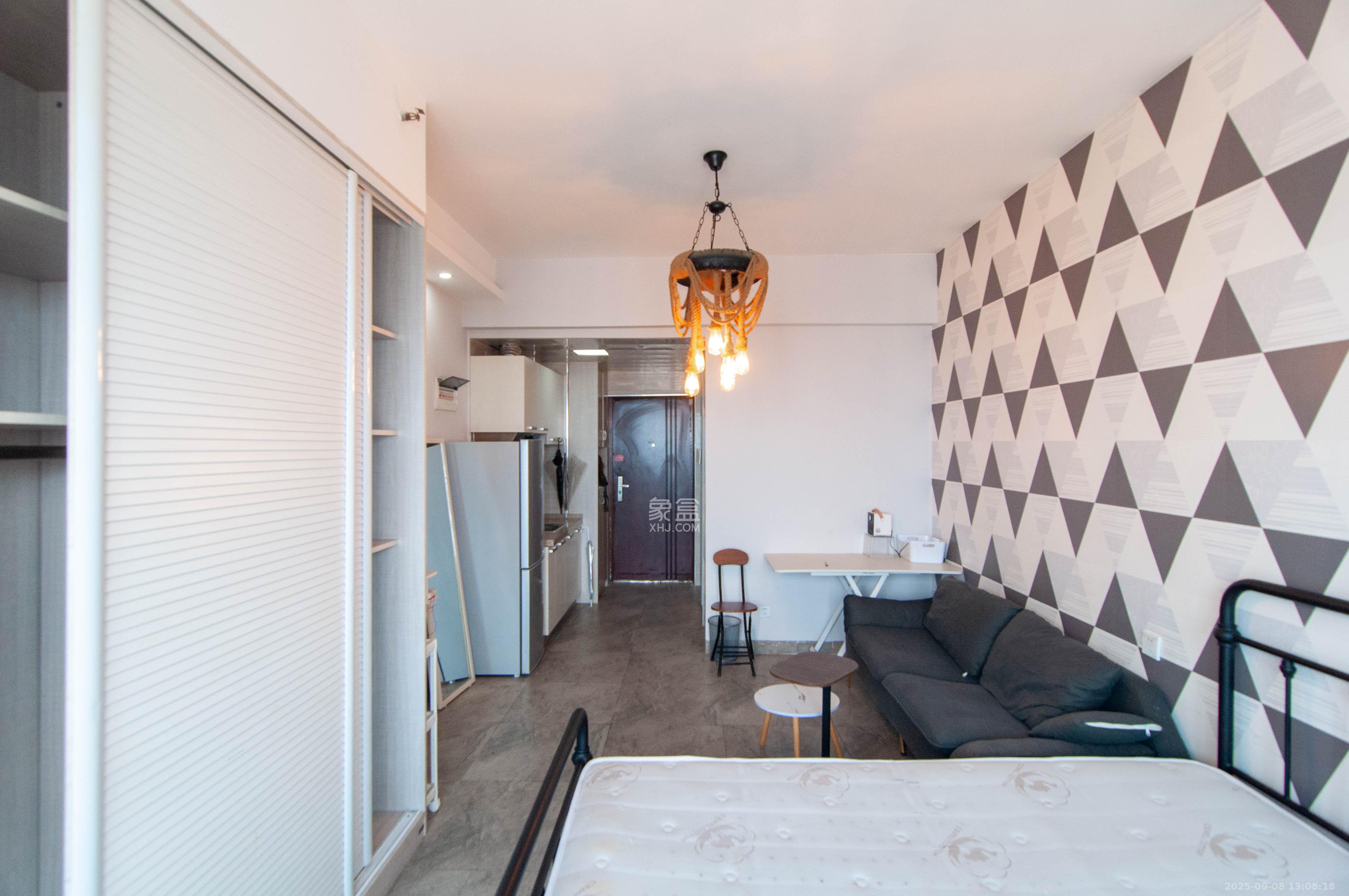 达美美立方  1室1厅1卫    29.8万 达美美立方  1室1厅1卫    29.8万客厅