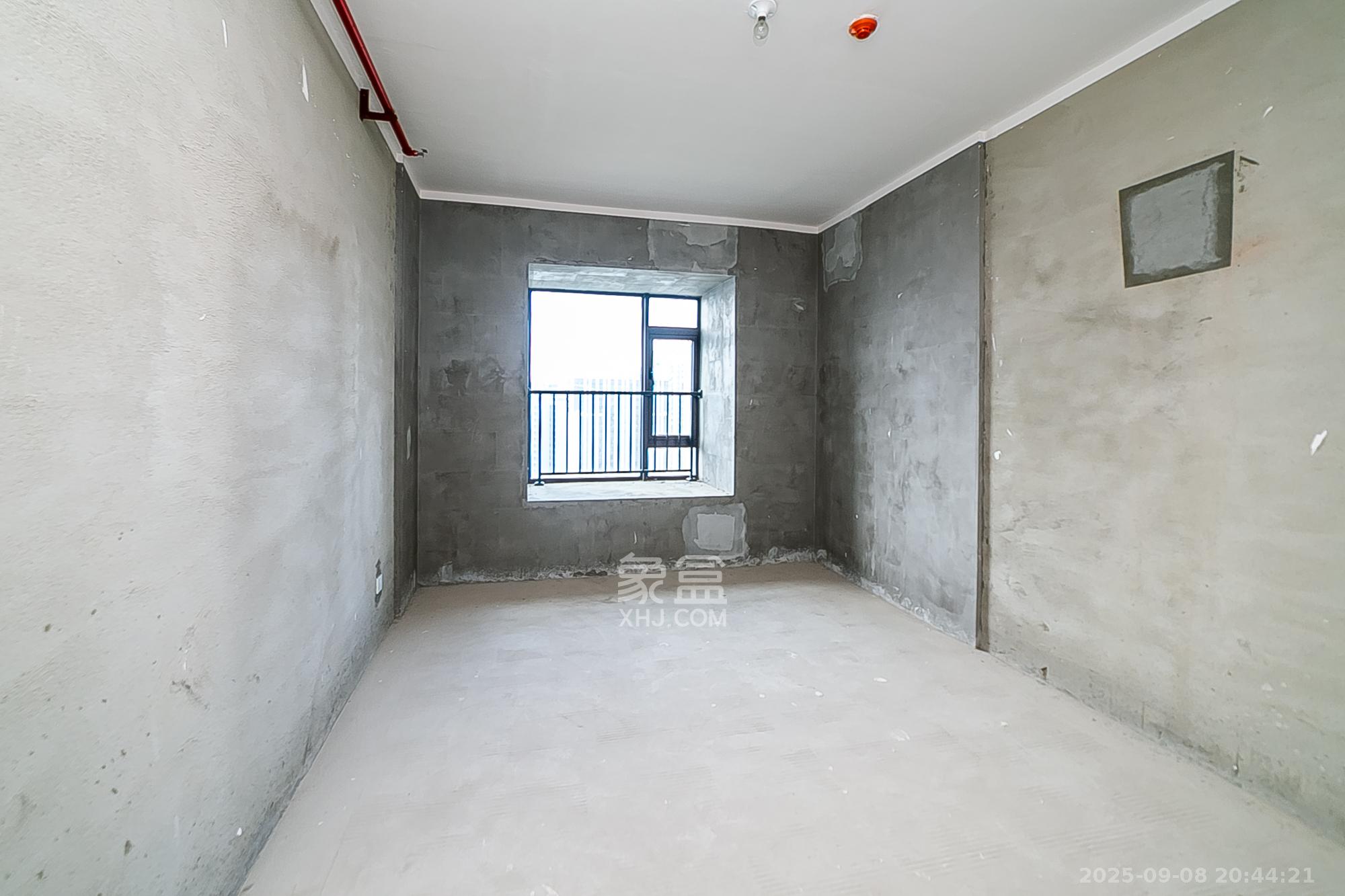 中建江山壹号  6室2厅4卫    708.0万 中建江山壹号  6室2厅4卫    708.0万卧室