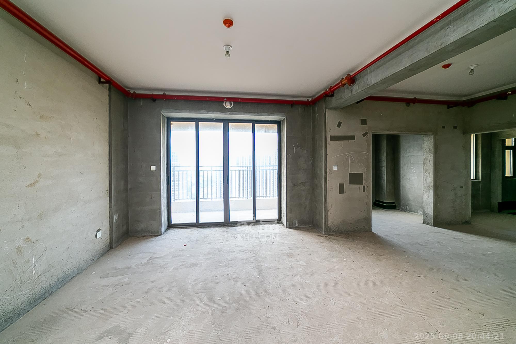 中建江山壹号  6室2厅4卫   708.00万客厅