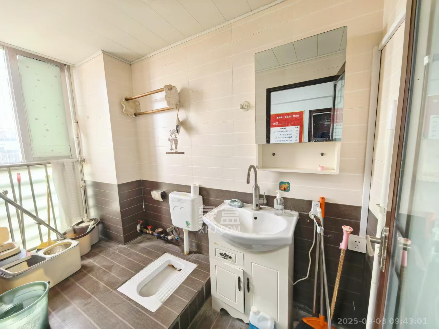 华菱新城地标  3室1厅1卫    2120.0元/月室内图