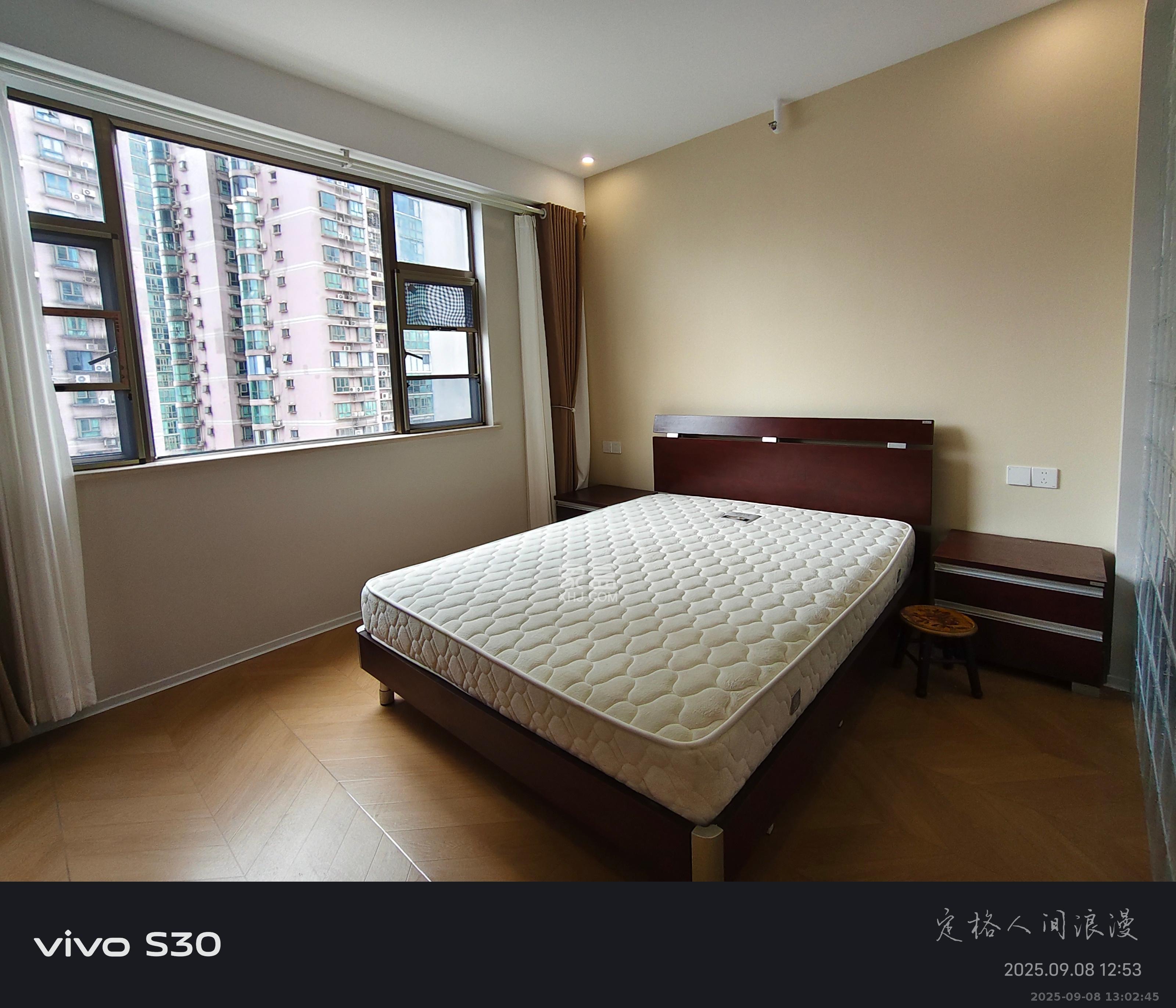 昊天大厦  2室1厅1卫    2800.0元/月室内图