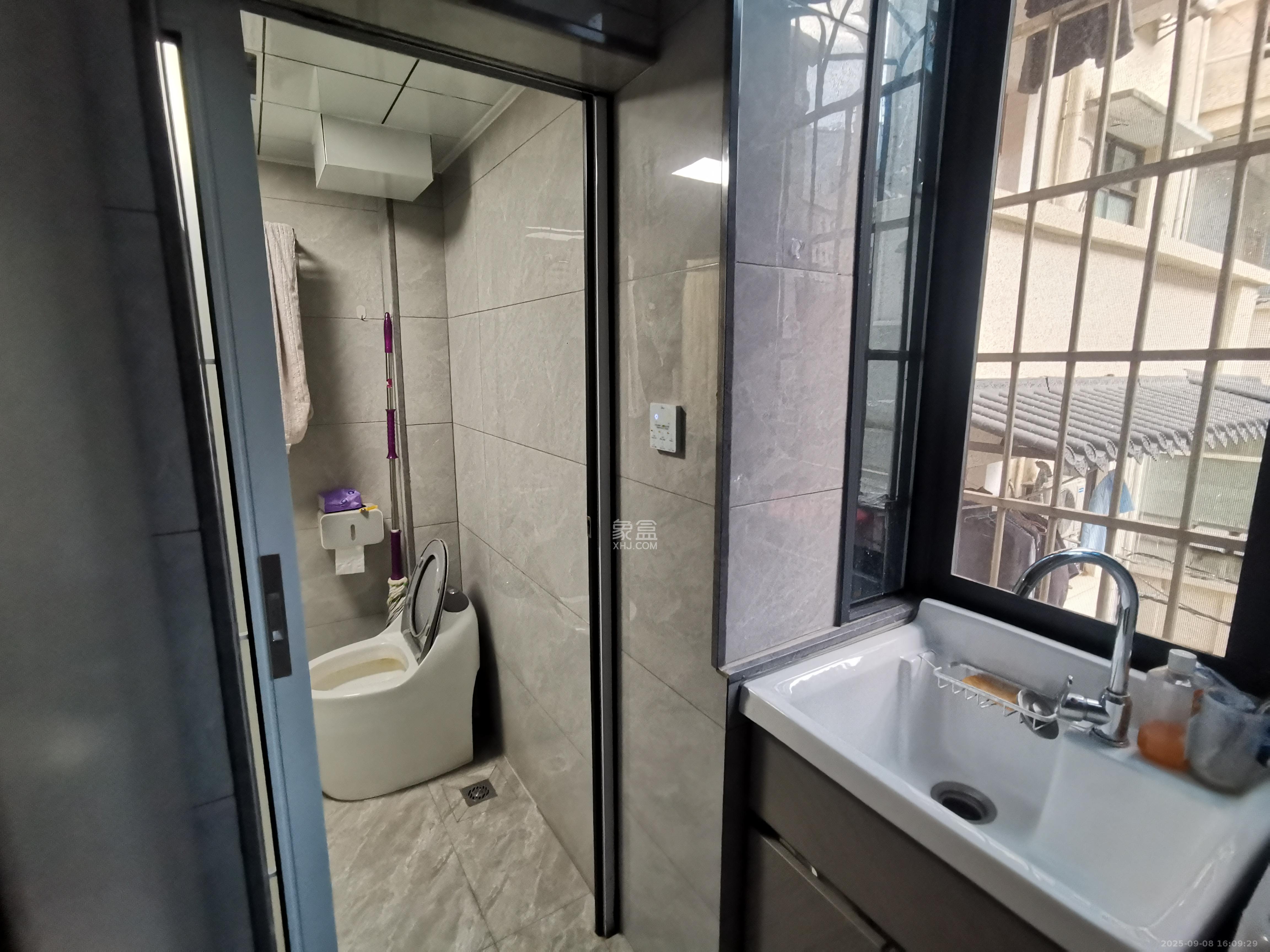 肇家（嘉）坪散盘  3室2厅1卫    3700.0元/月室内图