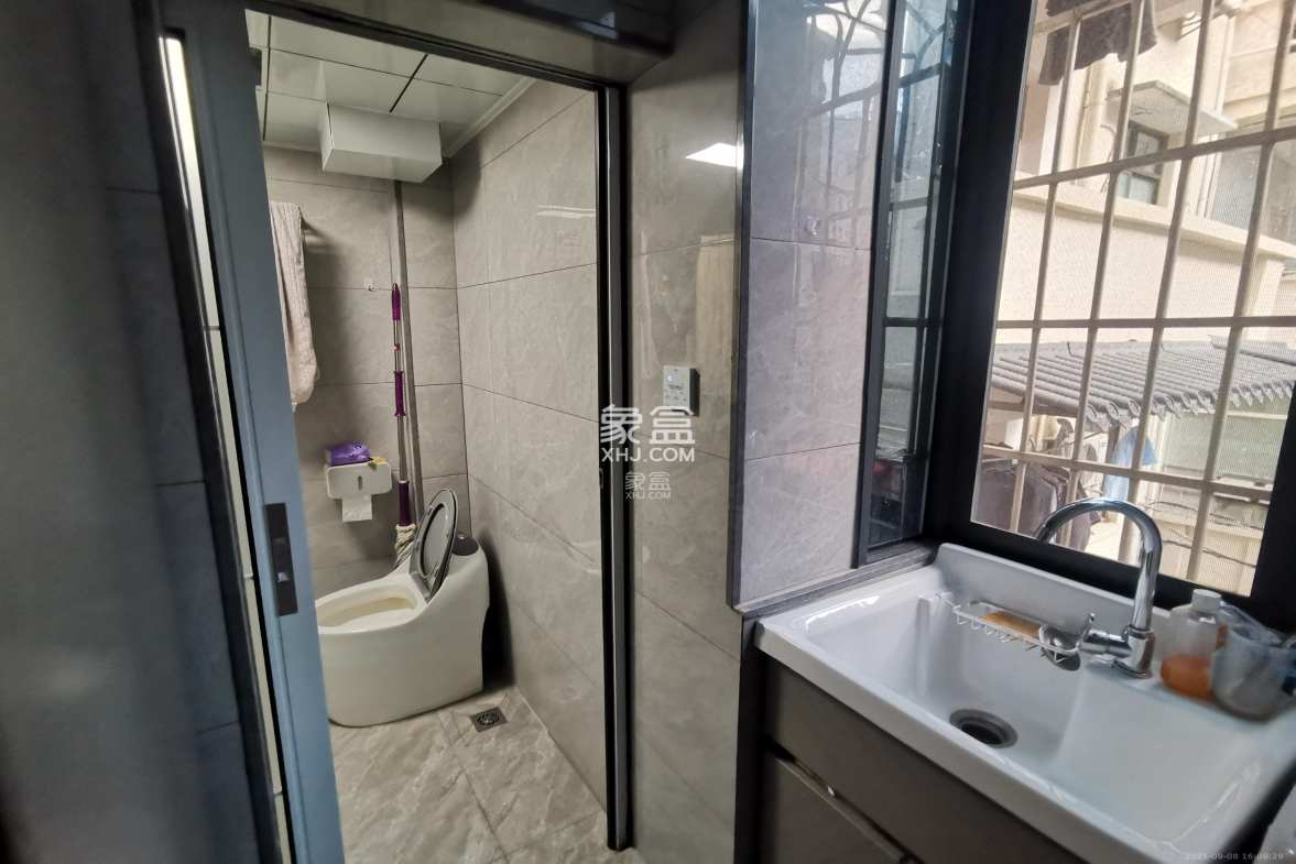 肇家(嘉)坪散盘 3室2厅1卫 3700.0元/月 肇家(嘉)坪散盘 3室2厅1卫 3700.0元/月室内图