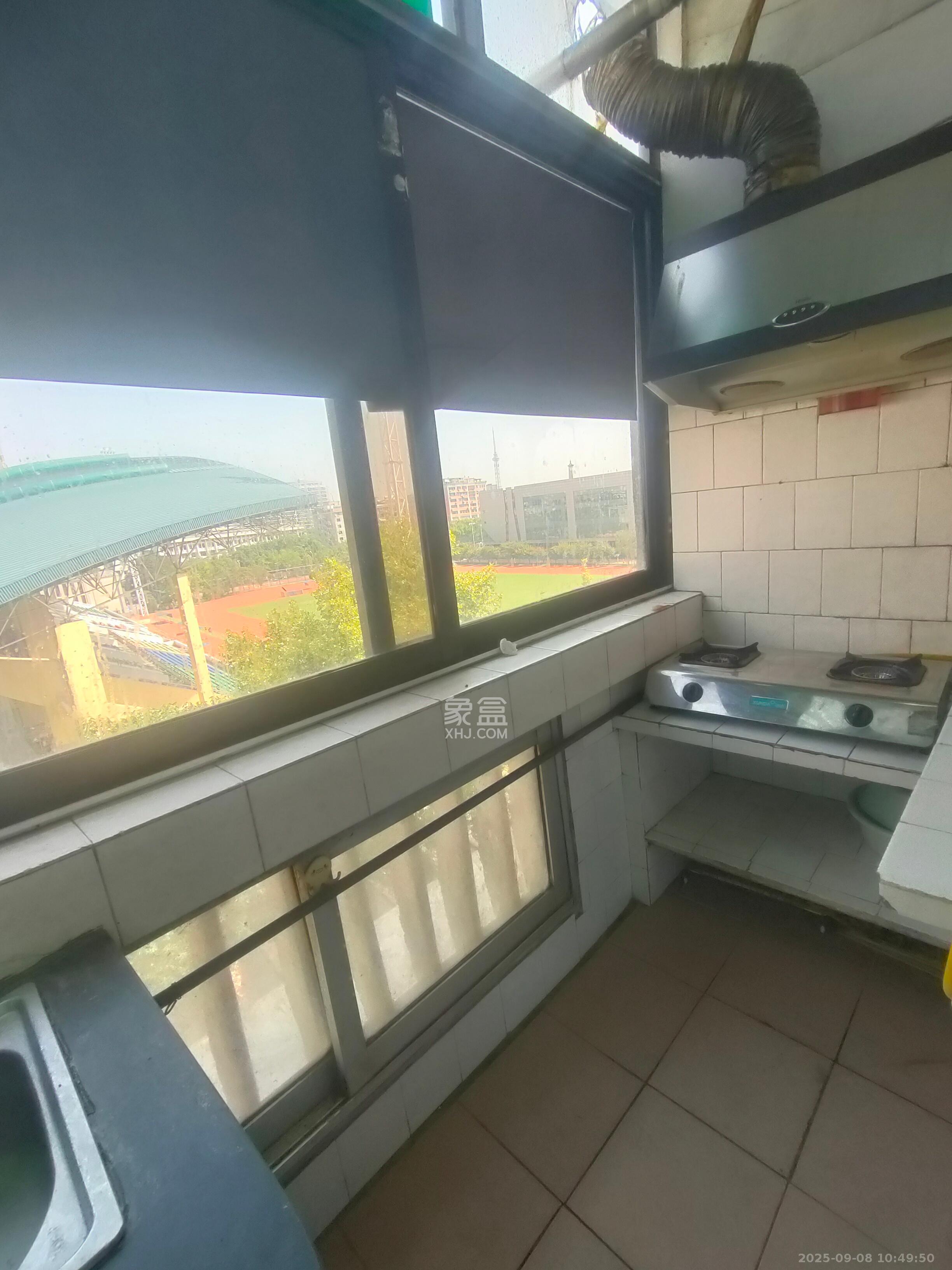 展览馆科协宿舍 3室1厅1卫 2000.0元/月 展览馆科协宿舍 3室1厅1卫 2000.0元/月室内图