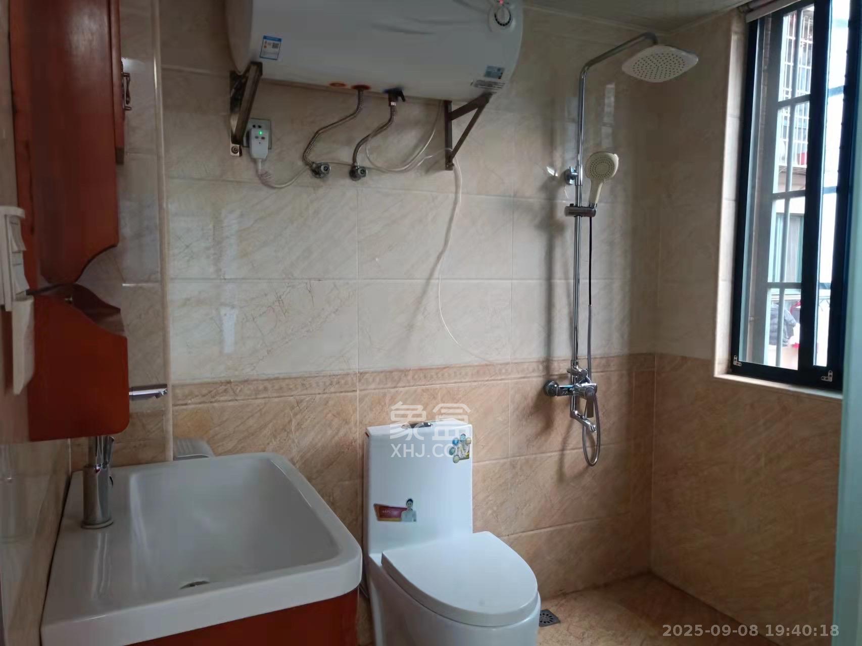 才子佳郡 3室2厅2卫 1700.0元/月 才子佳郡 3室2厅2卫 1700.0元/月室内图