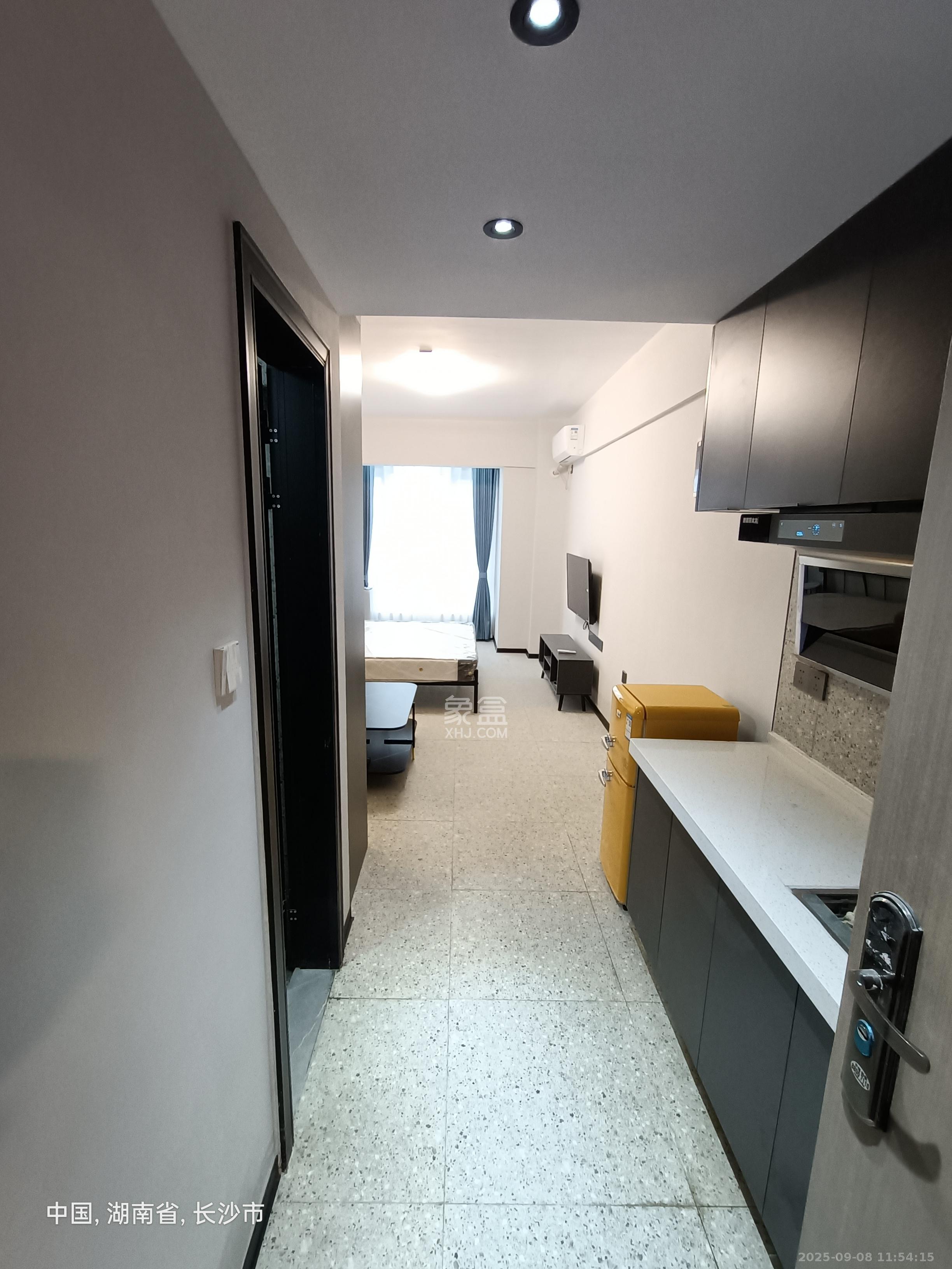 金地铂悦  1室0厅0卫    1200.0元/月室内图