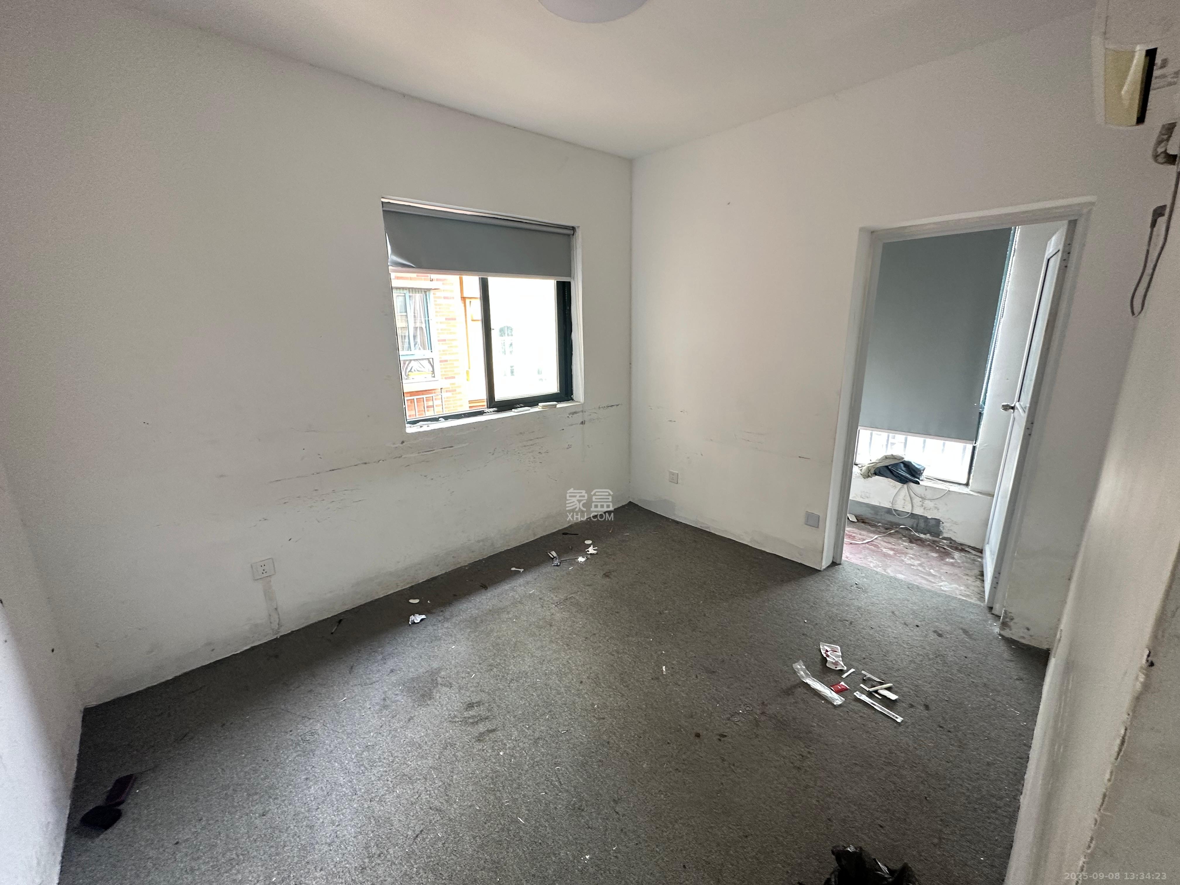 东玺门  4室1厅1卫    3000.0元/月室内图