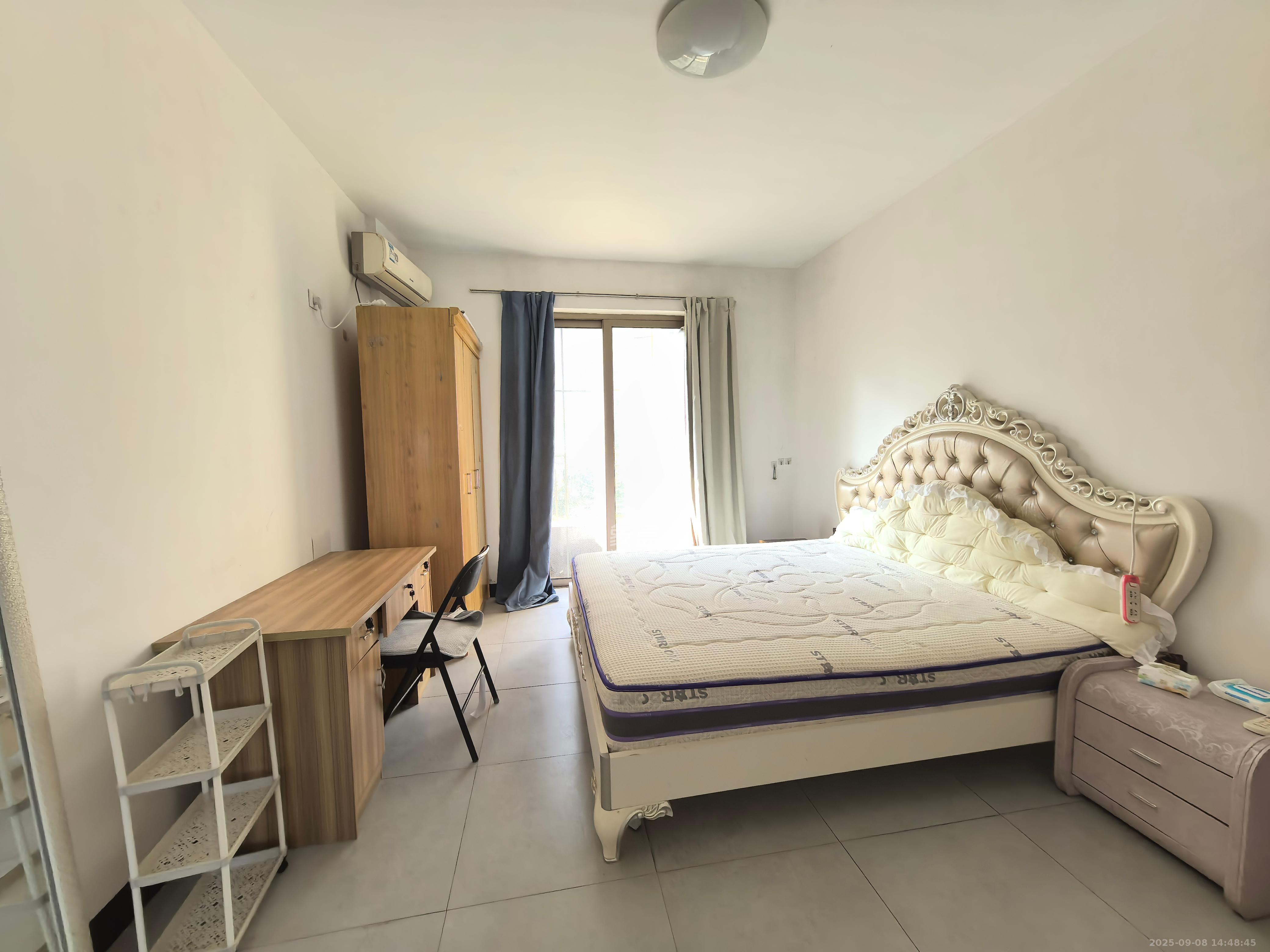 长沙玫瑰园  3室2厅2卫    1700.0元/月室内图