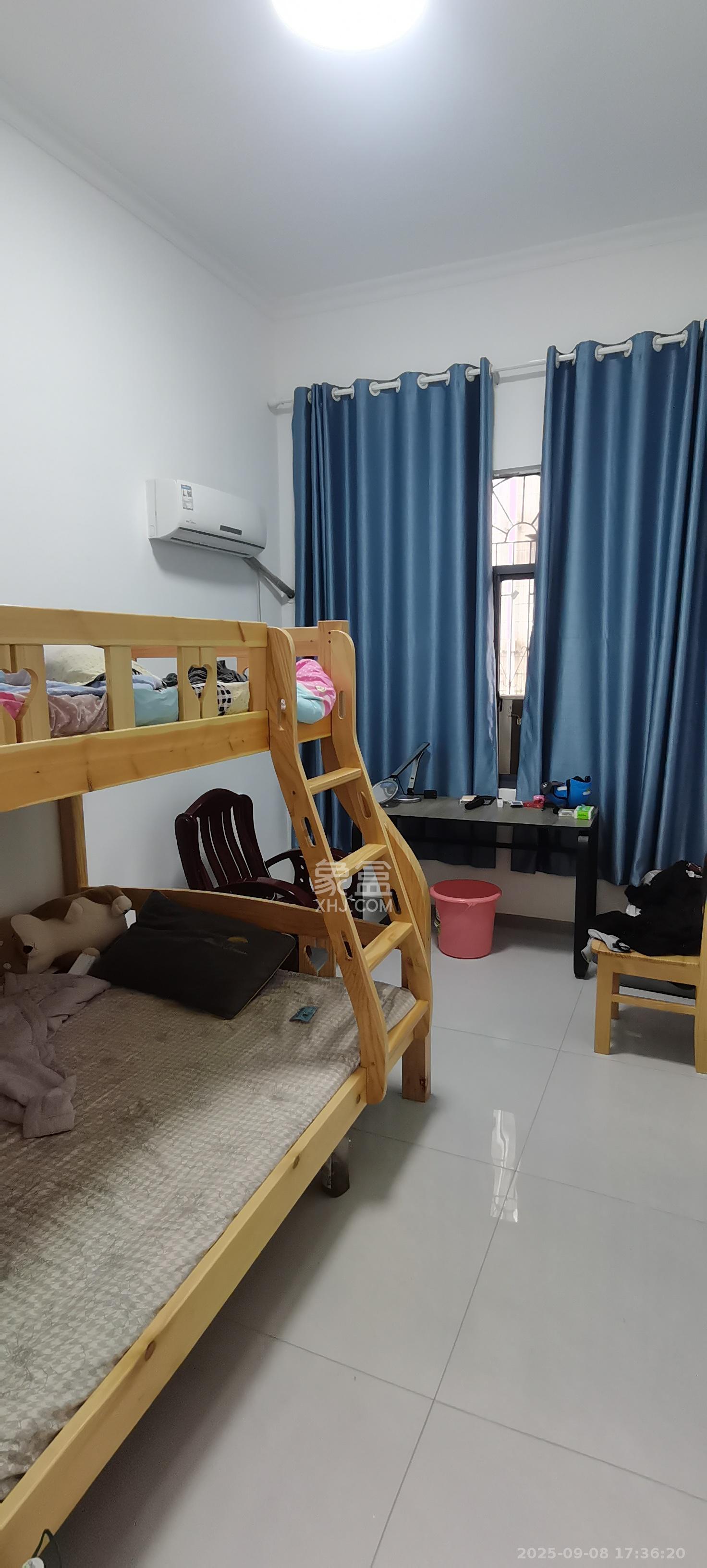 河西布市(望城坡布市)  1室0厅0卫    2000.0元/月 河西布市(望城坡布市)  1室0厅0卫    2000.0元/月室内图