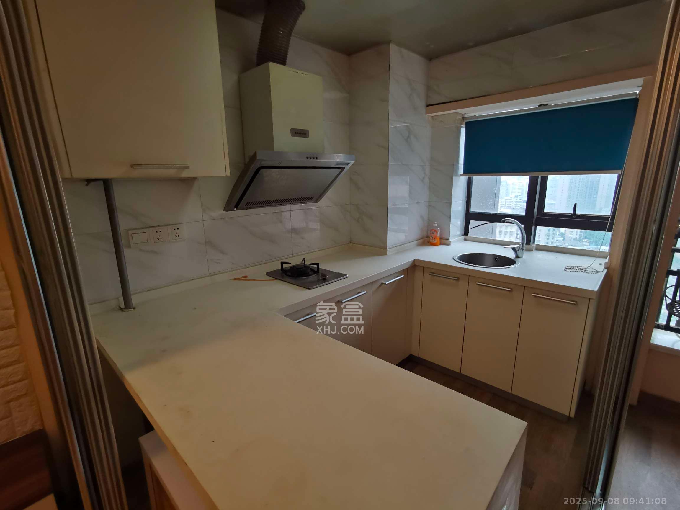 大财门公寓  1室1厅1卫    2100.0元/月室内图