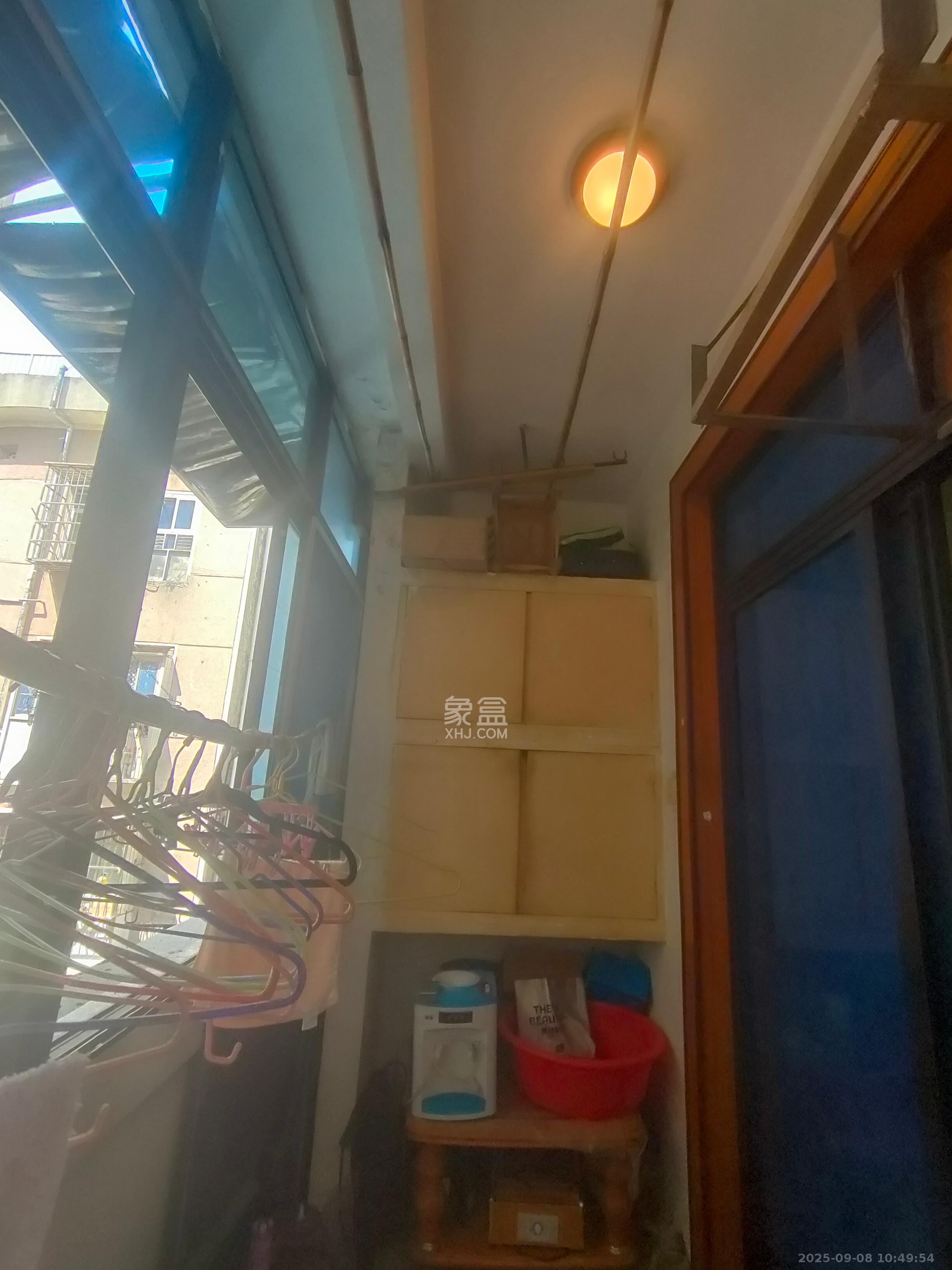 展览馆科协宿舍  3室1厅1卫   2000.00元/月室内图