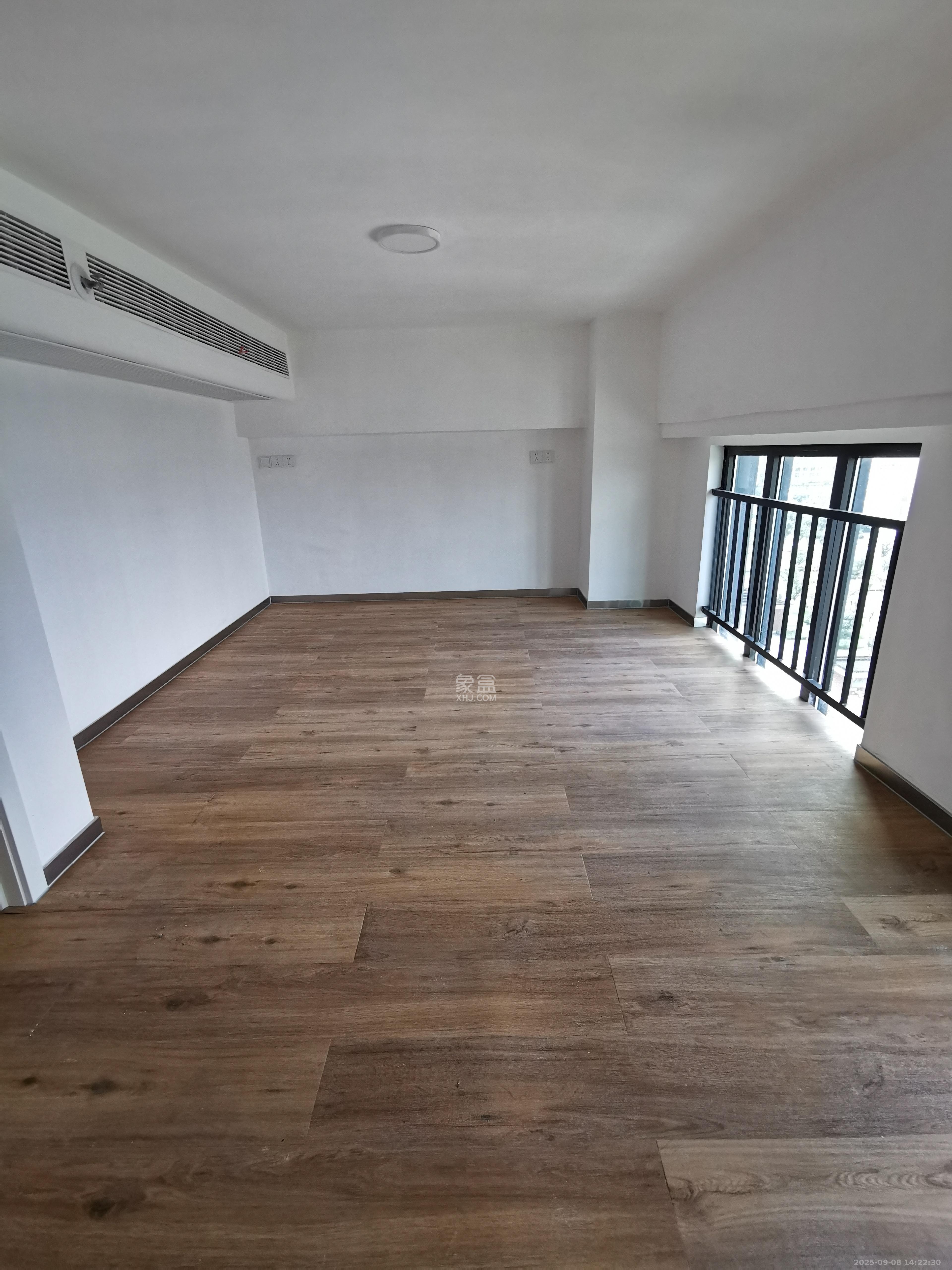 卓伯根1900  2室1厅2卫    2500.0元/月室内图