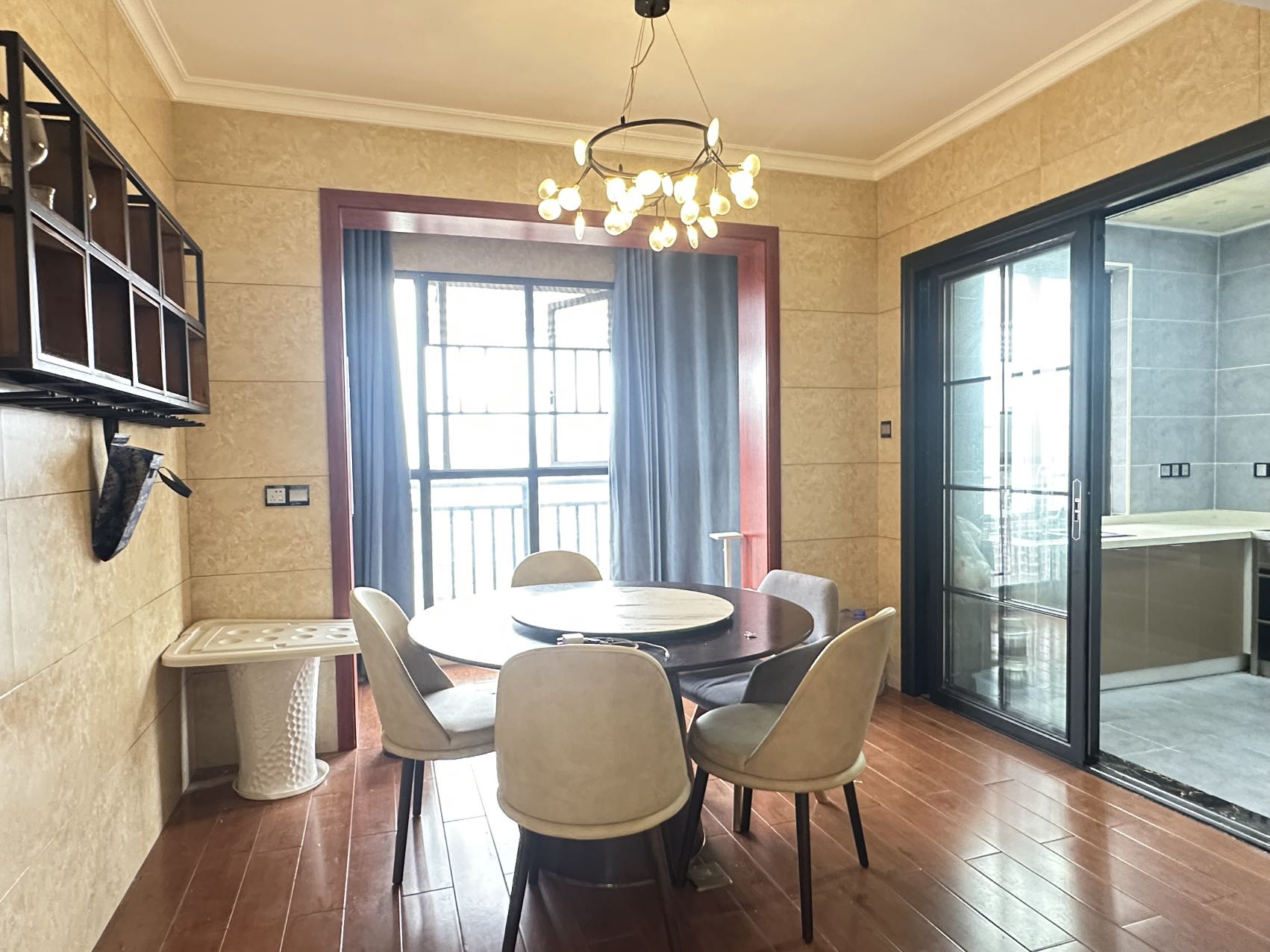 康城上品 3室2厅2卫 2000.0元/月 康城上品 3室2厅2卫 2000.0元/月室内图