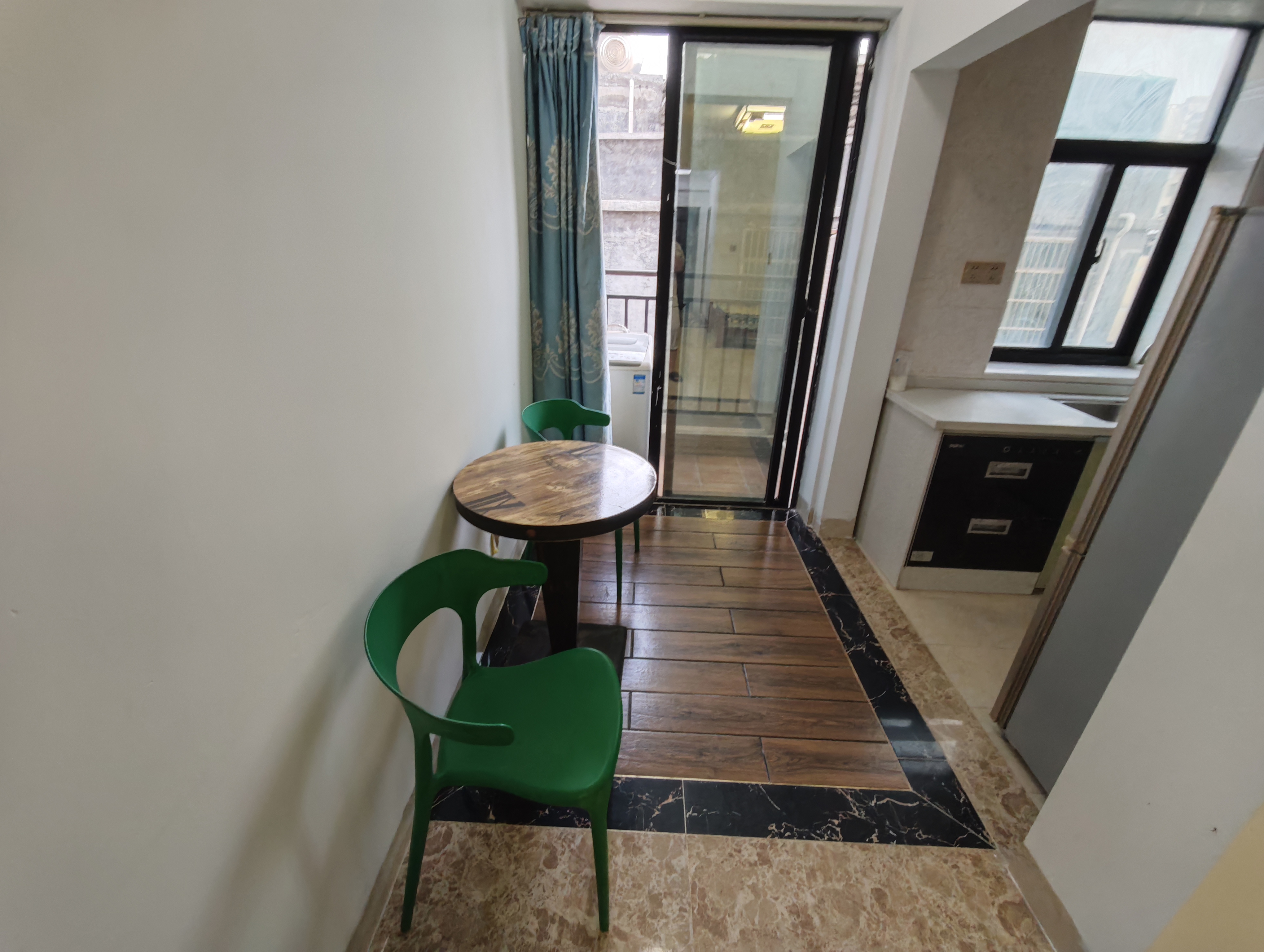 鸿信公寓 1室0厅1卫 1100.0元/月 鸿信公寓 1室0厅1卫 1100.0元/月室内图