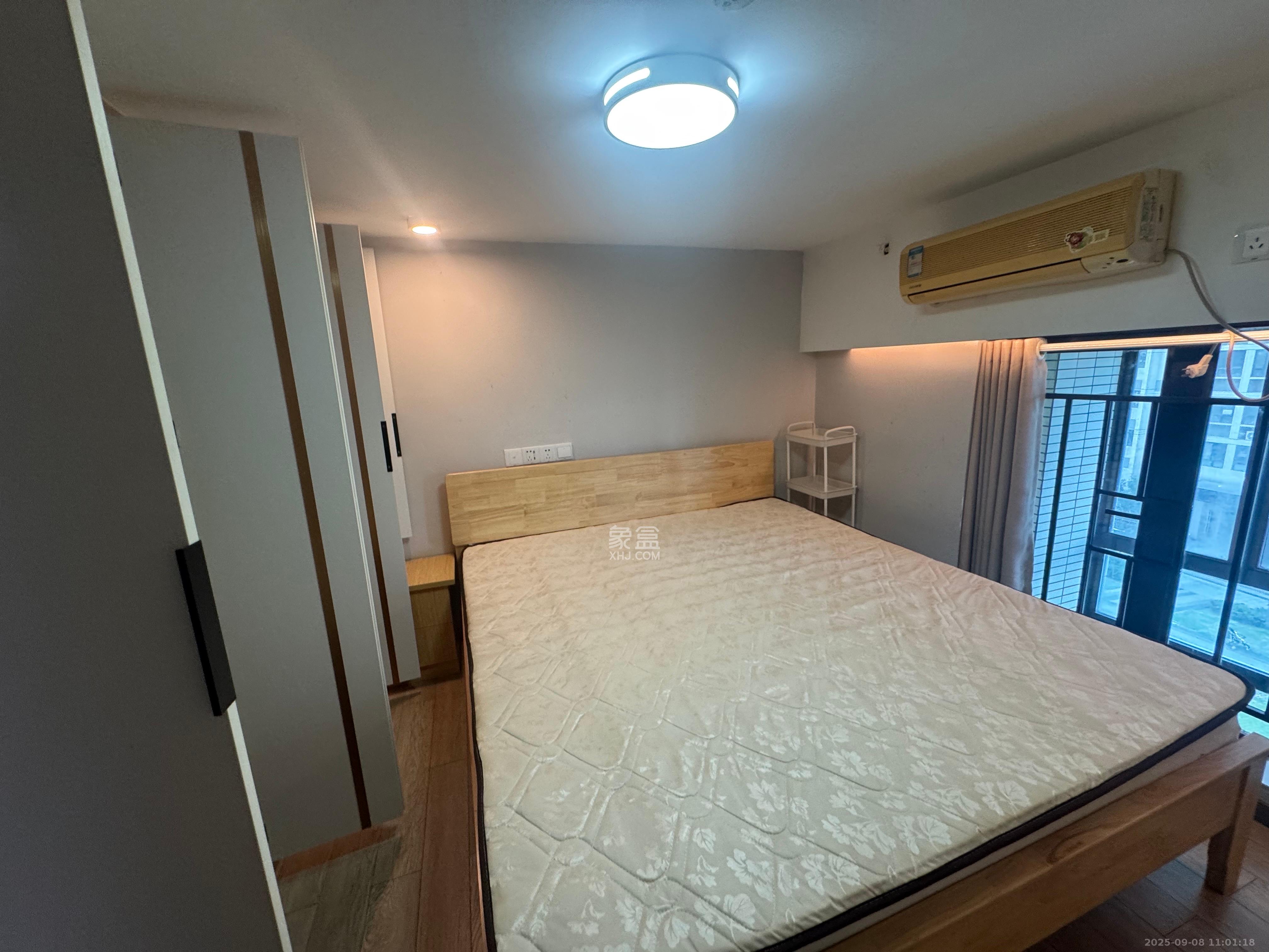 时代年华 3室2厅2卫 1600.0元/月 时代年华 3室2厅2卫 1600.0元/月室内图