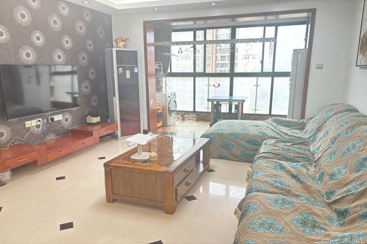 高鑫麓城 3室2厅2卫 2700.0元/月 高鑫麓城 3室2厅2卫 2700.0元/月室内图