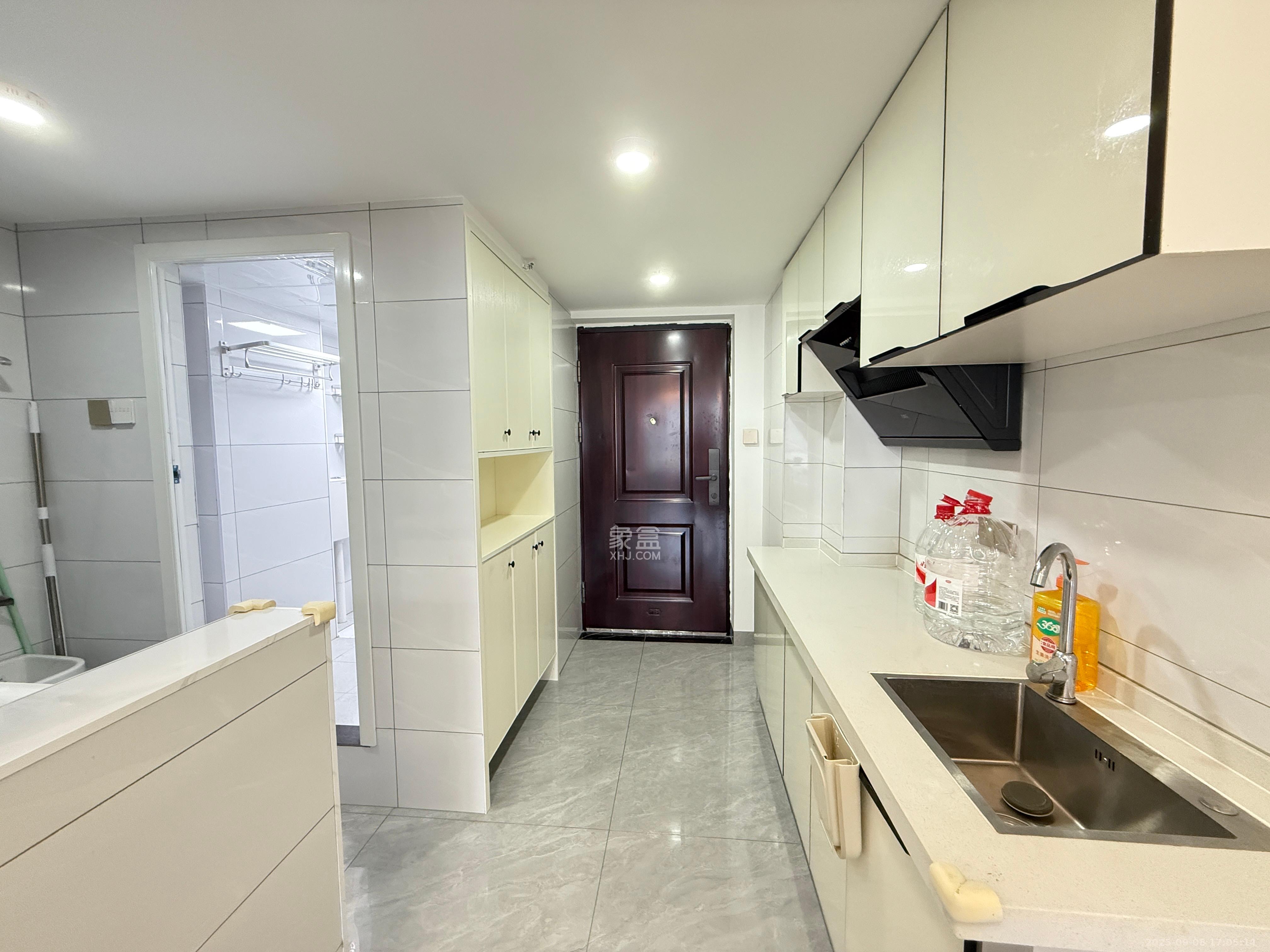 弘阳时光里 2室1厅1卫 1900.0元/月 弘阳时光里 2室1厅1卫 1900.0元/月室内图