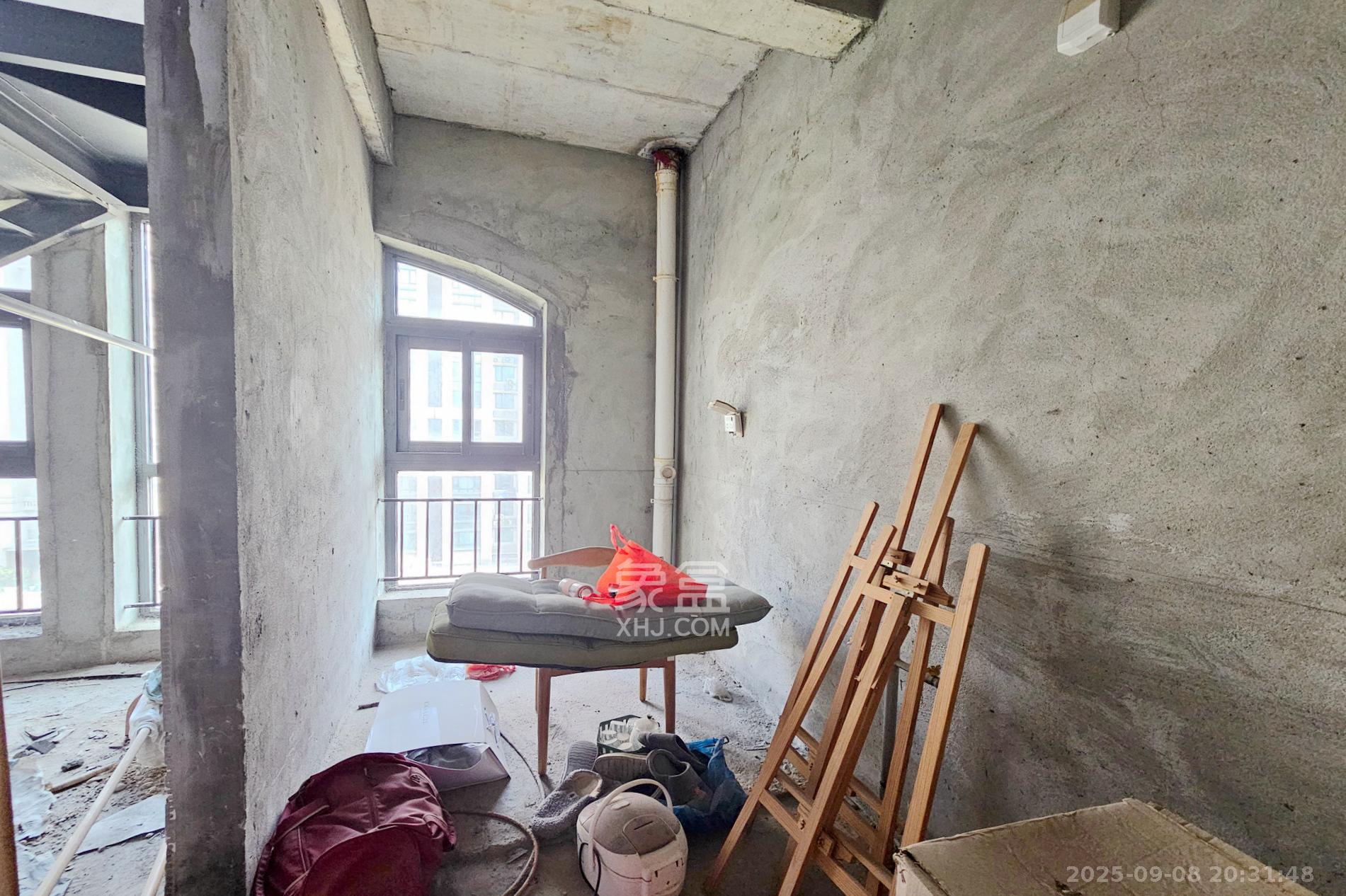 明昇壹城（明昇时代广场）一期  6室2厅4卫    388.0万其他