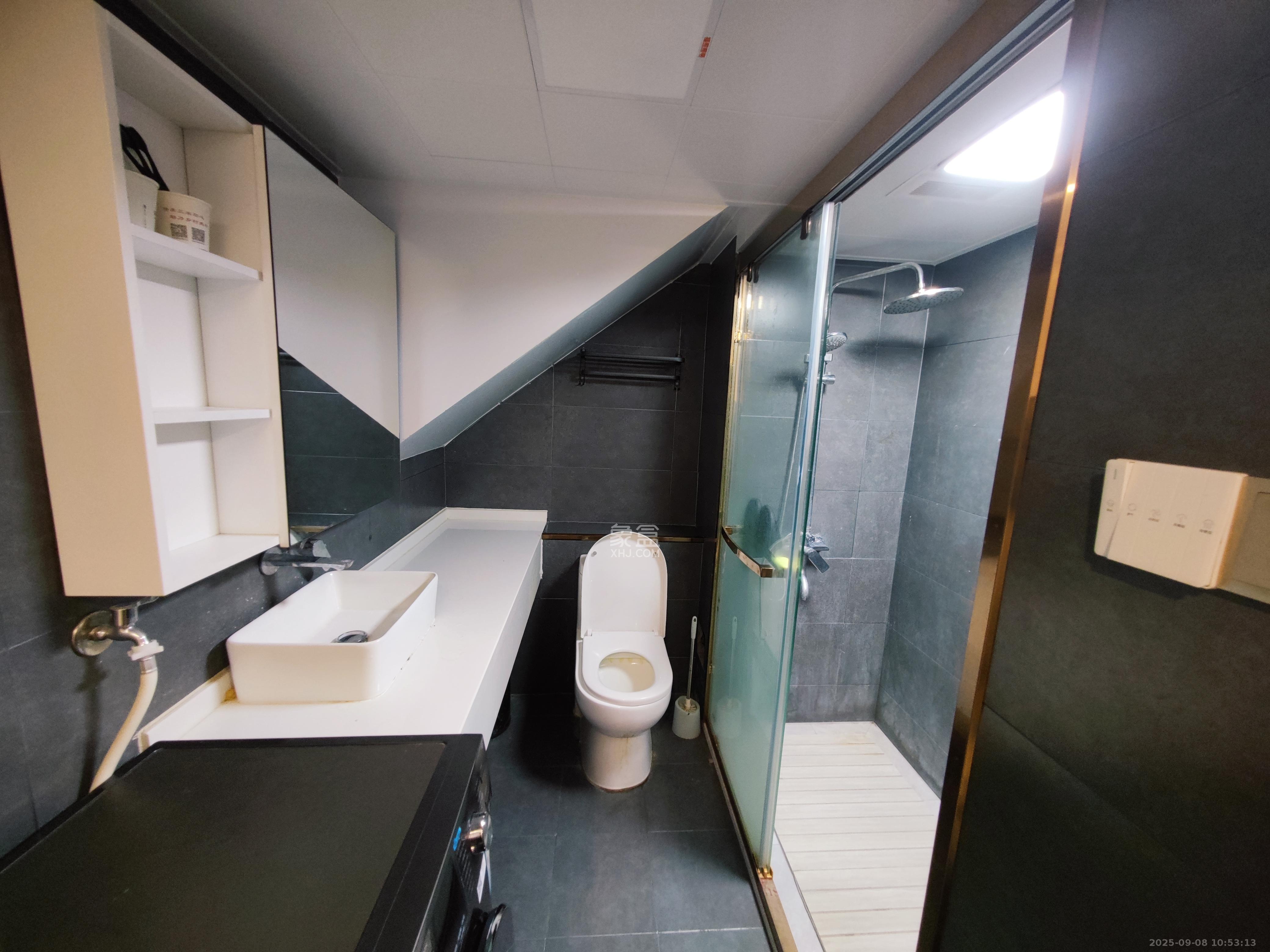 富兴时代御城  2室1厅1卫    3500.0元/月 富兴时代御城  2室1厅1卫    3500.0元/月室内图