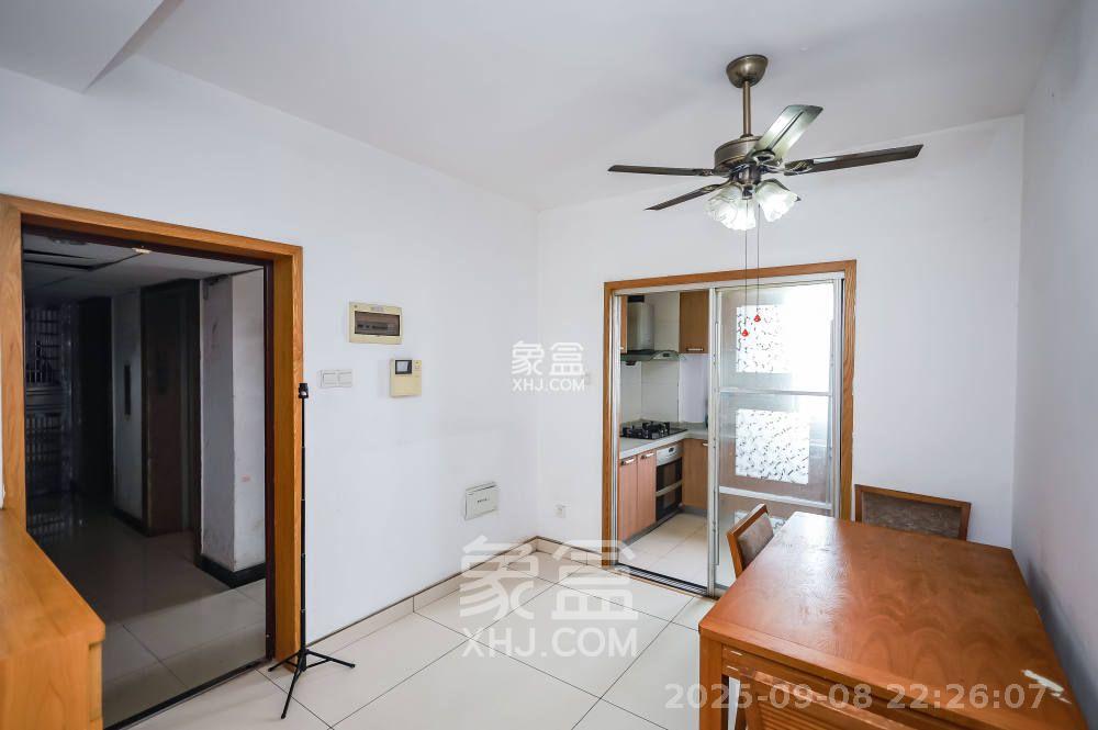 西城龙庭 4室2厅2卫 3200.0元/月 西城龙庭 4室2厅2卫 3200.0元/月室内图