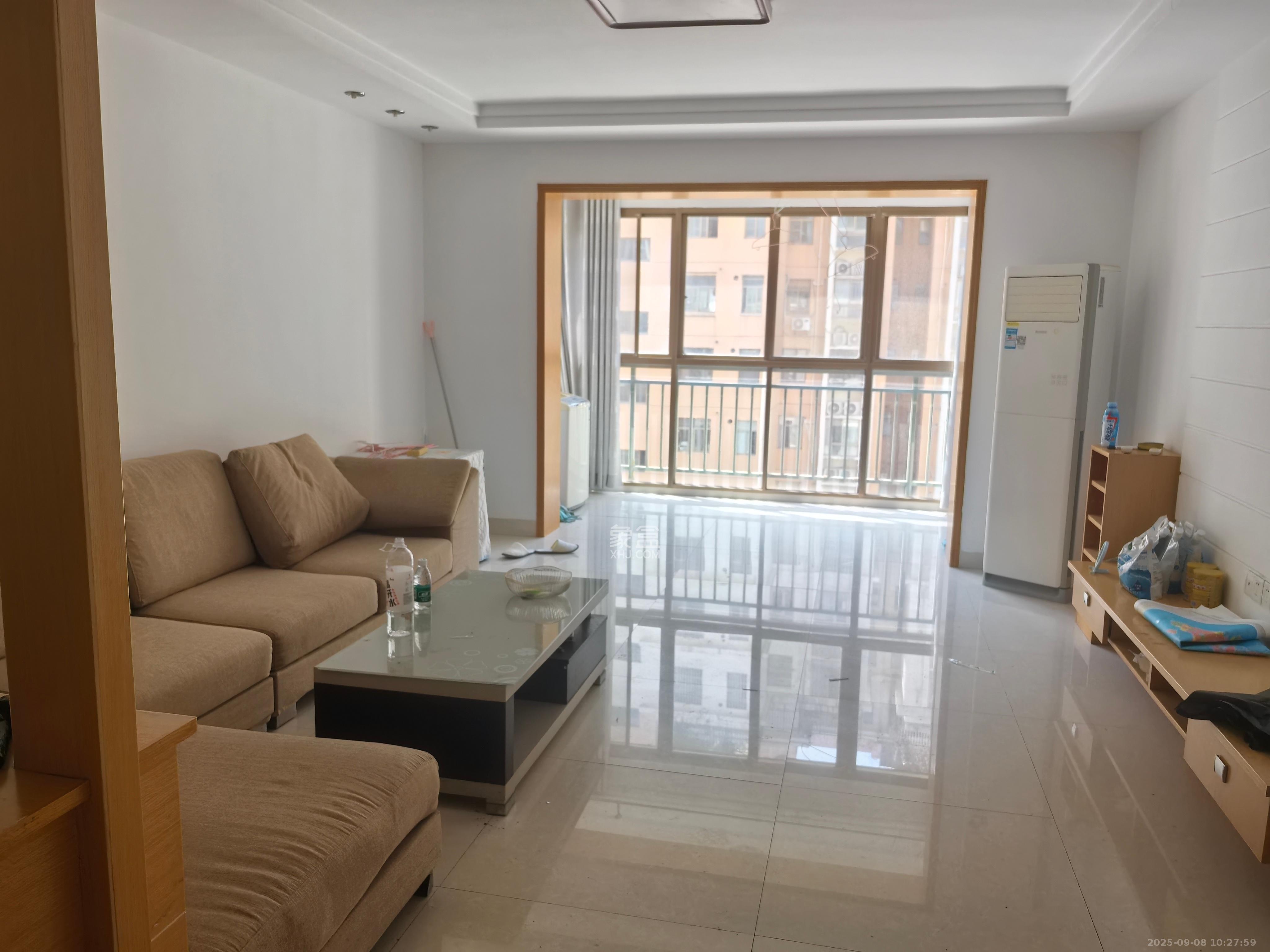 锦湘国际星城二期(锦雅苑) 3室1厅1卫 2800.0元/月 锦湘国际星城二期(锦雅苑) 3室1厅1卫 2800.0元/月室内图