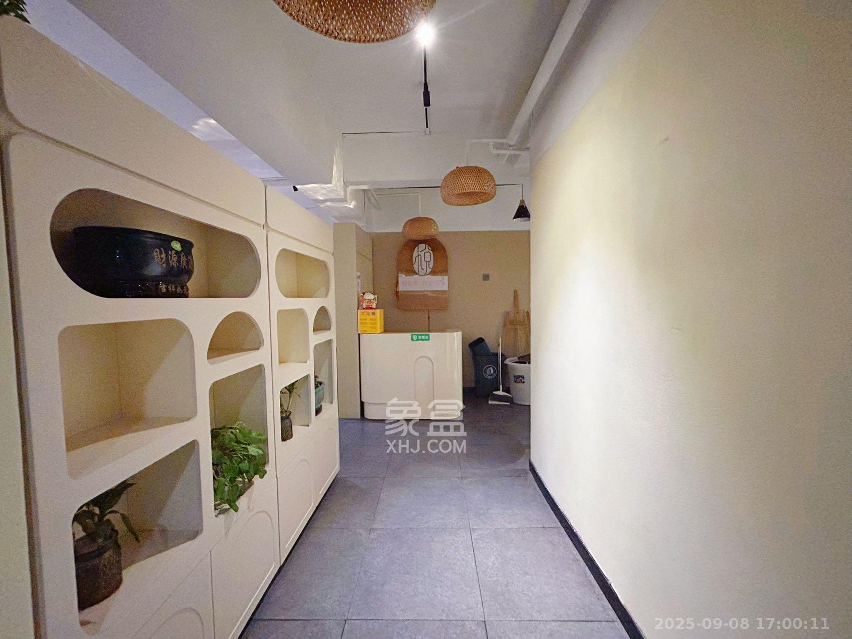 北辰三角洲B1E1区  5室1厅1卫    13000.0元/月 北辰三角洲B1E1区  5室1厅1卫    13000.0元/月室内图