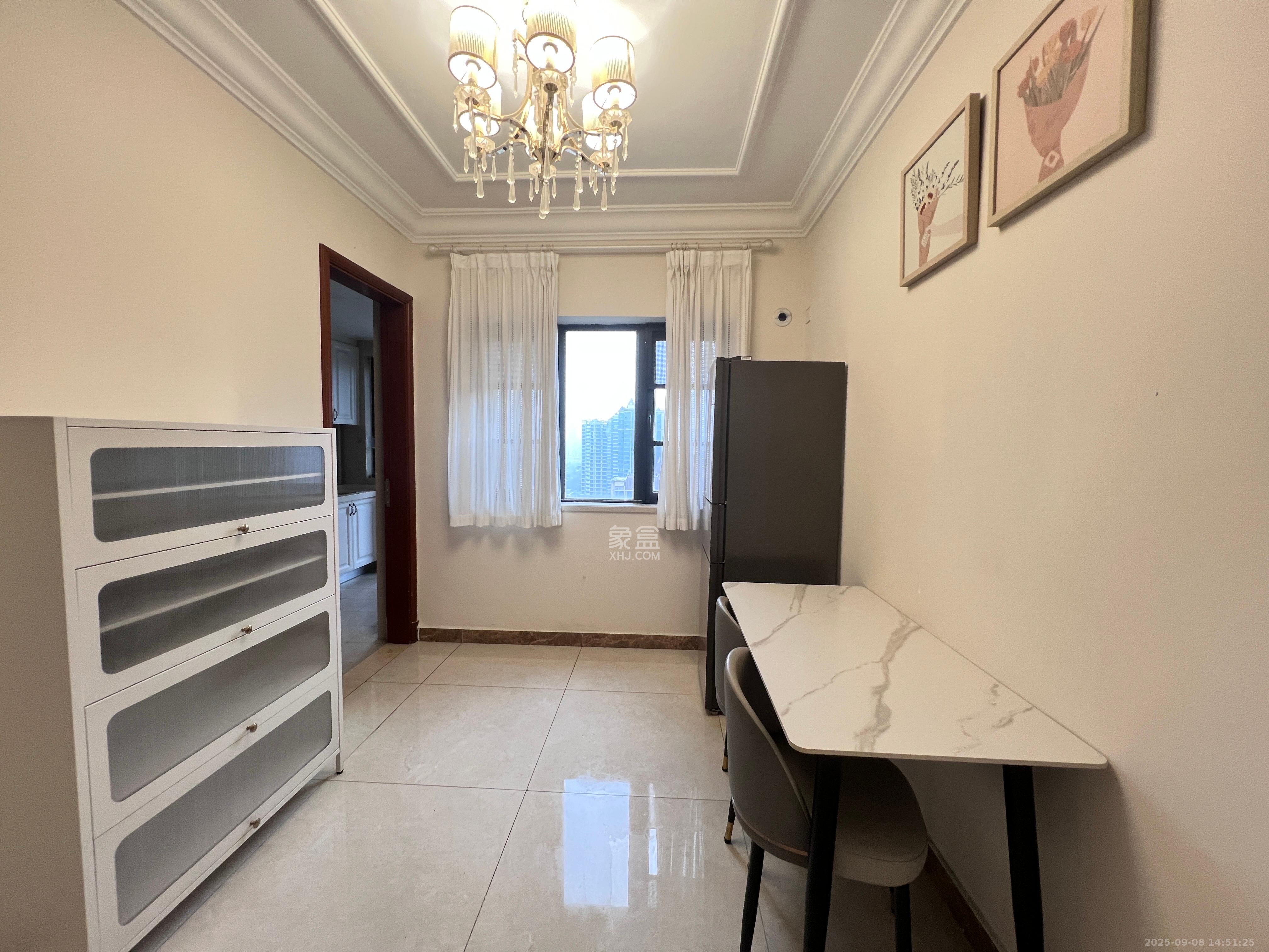 恒大国际广场  3室1厅1卫    2500.0元/月室内图