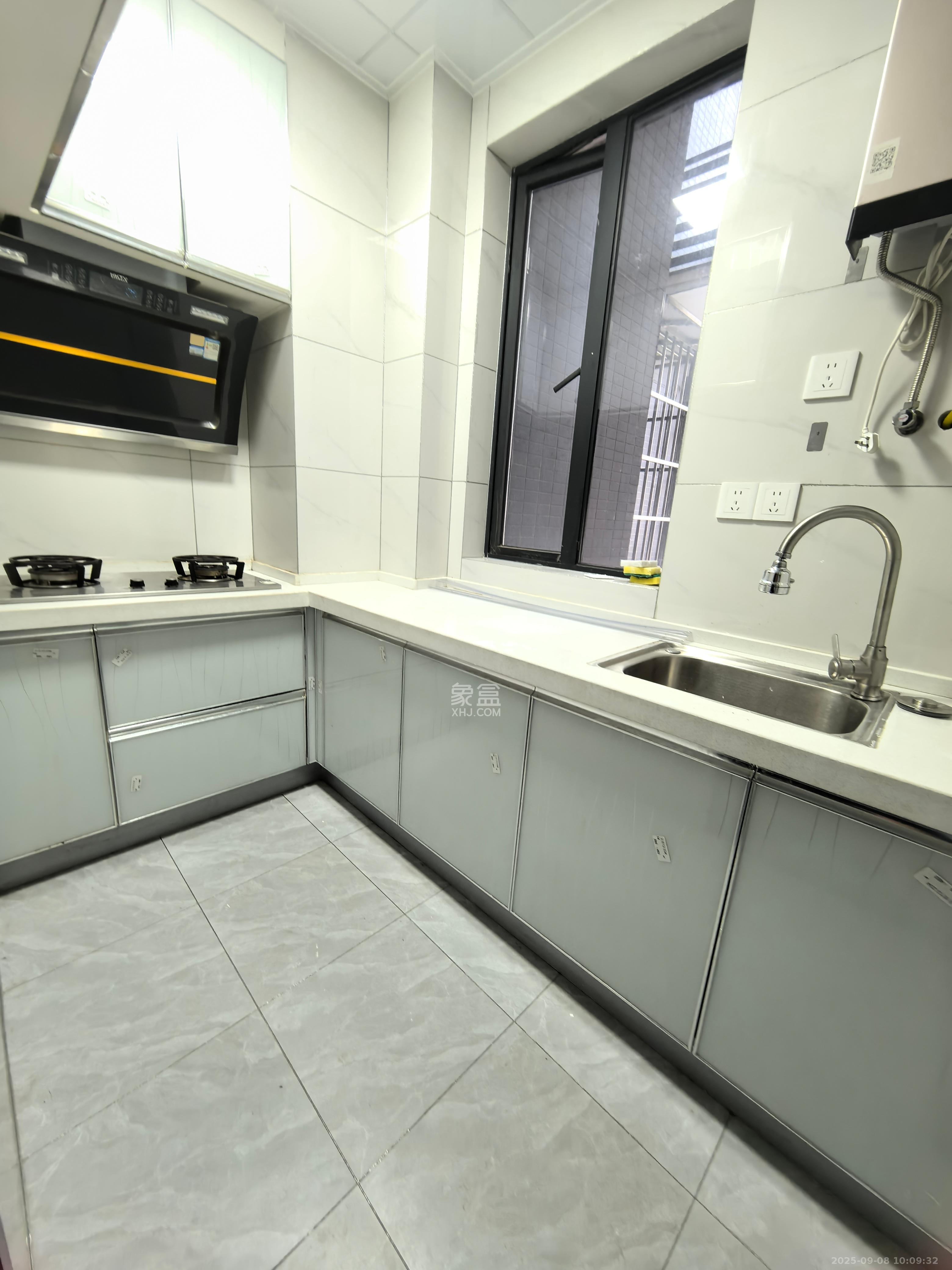 和庄 2室2厅1卫 2300.0元/月 和庄 2室2厅1卫 2300.0元/月室内图