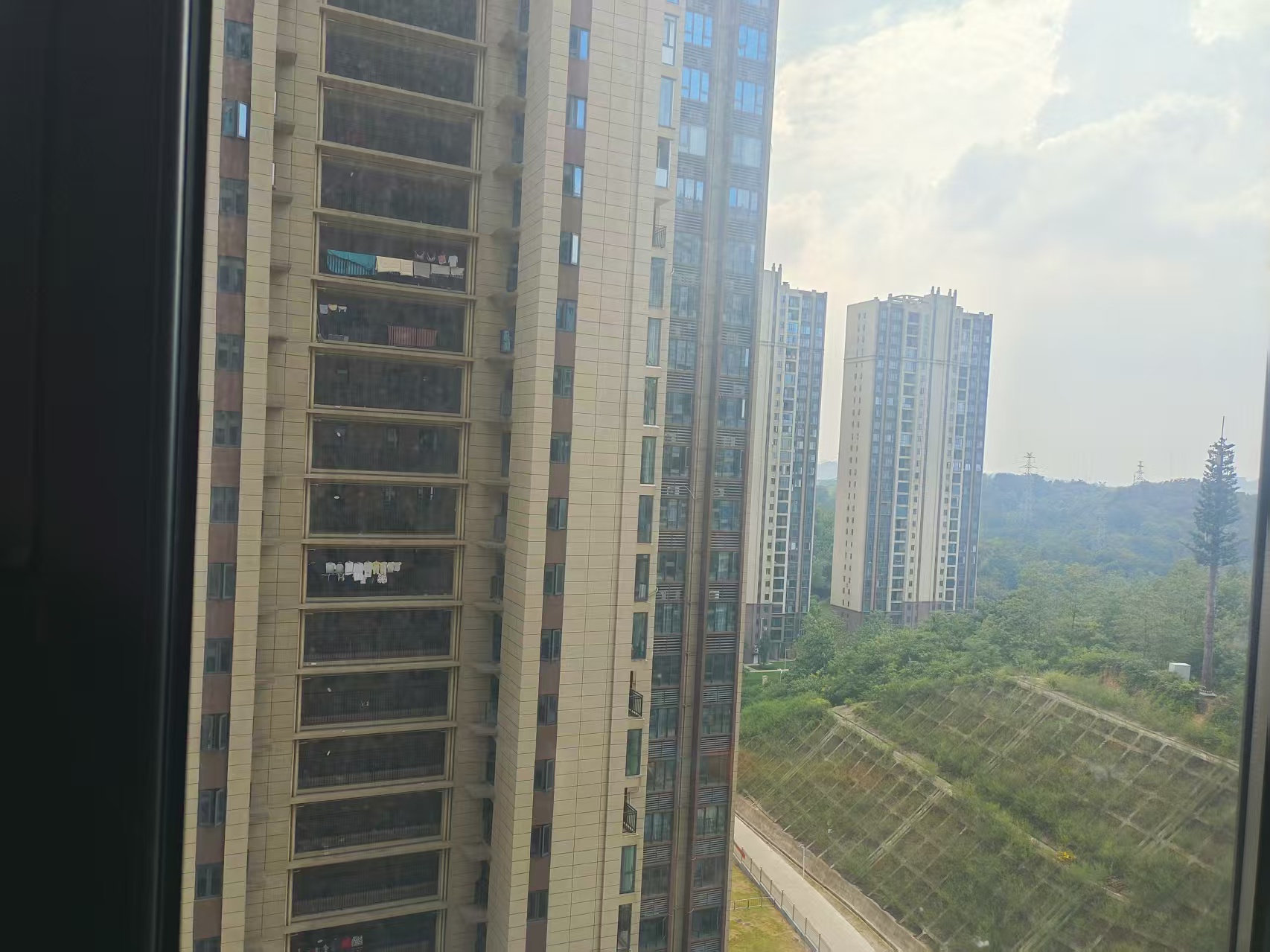 碧桂园梓山府  3室2厅2卫    2200.0元/月室内图