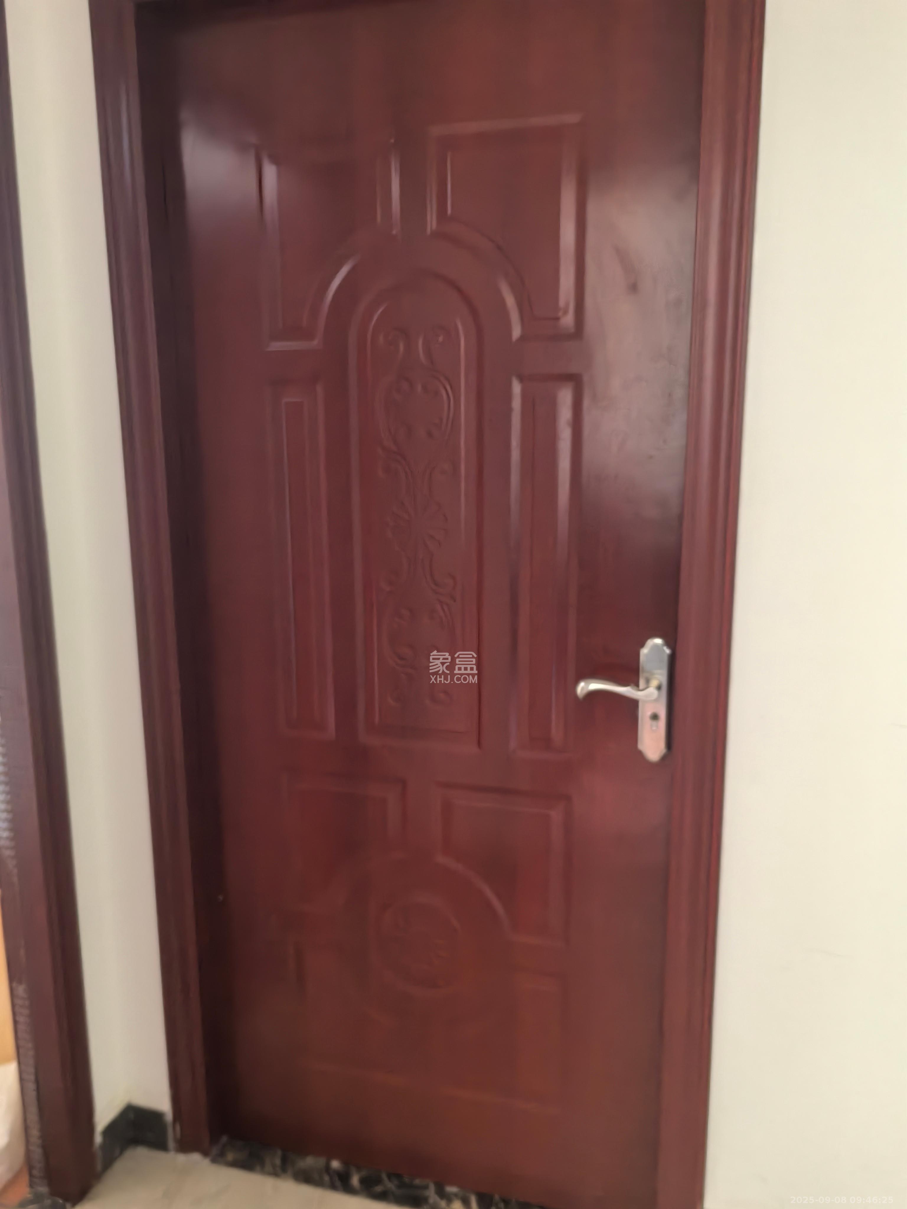 诚兴园  2室2厅2卫    2000.0元/月室内图