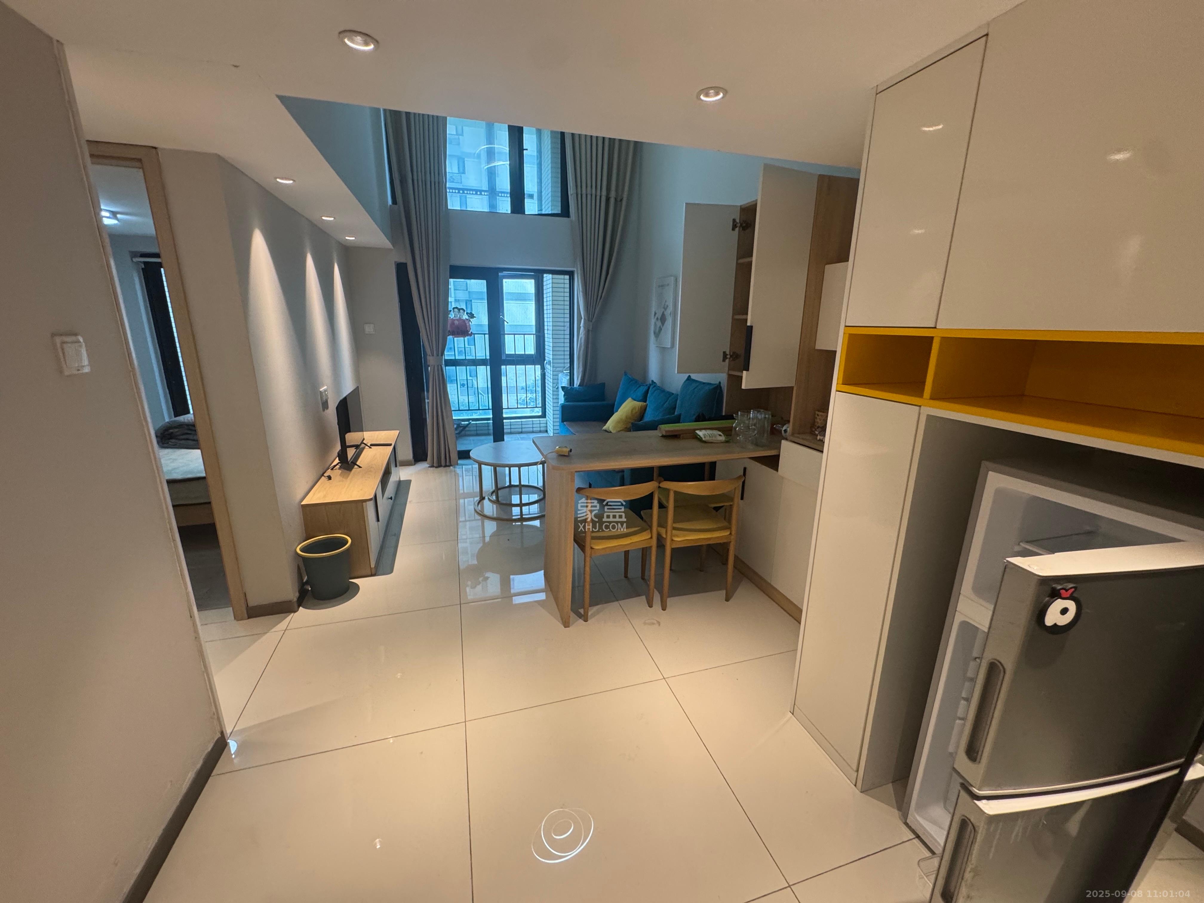 时代年华 3室2厅2卫 1600.0元/月 时代年华 3室2厅2卫 1600.0元/月室内图