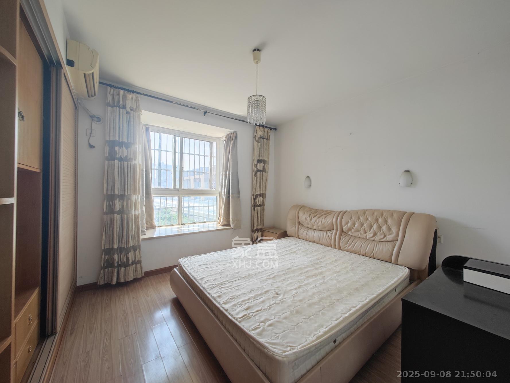 泰禹家园（彩云之翼家园一期、二期、三期）  3室2厅2卫    85.0万卧室