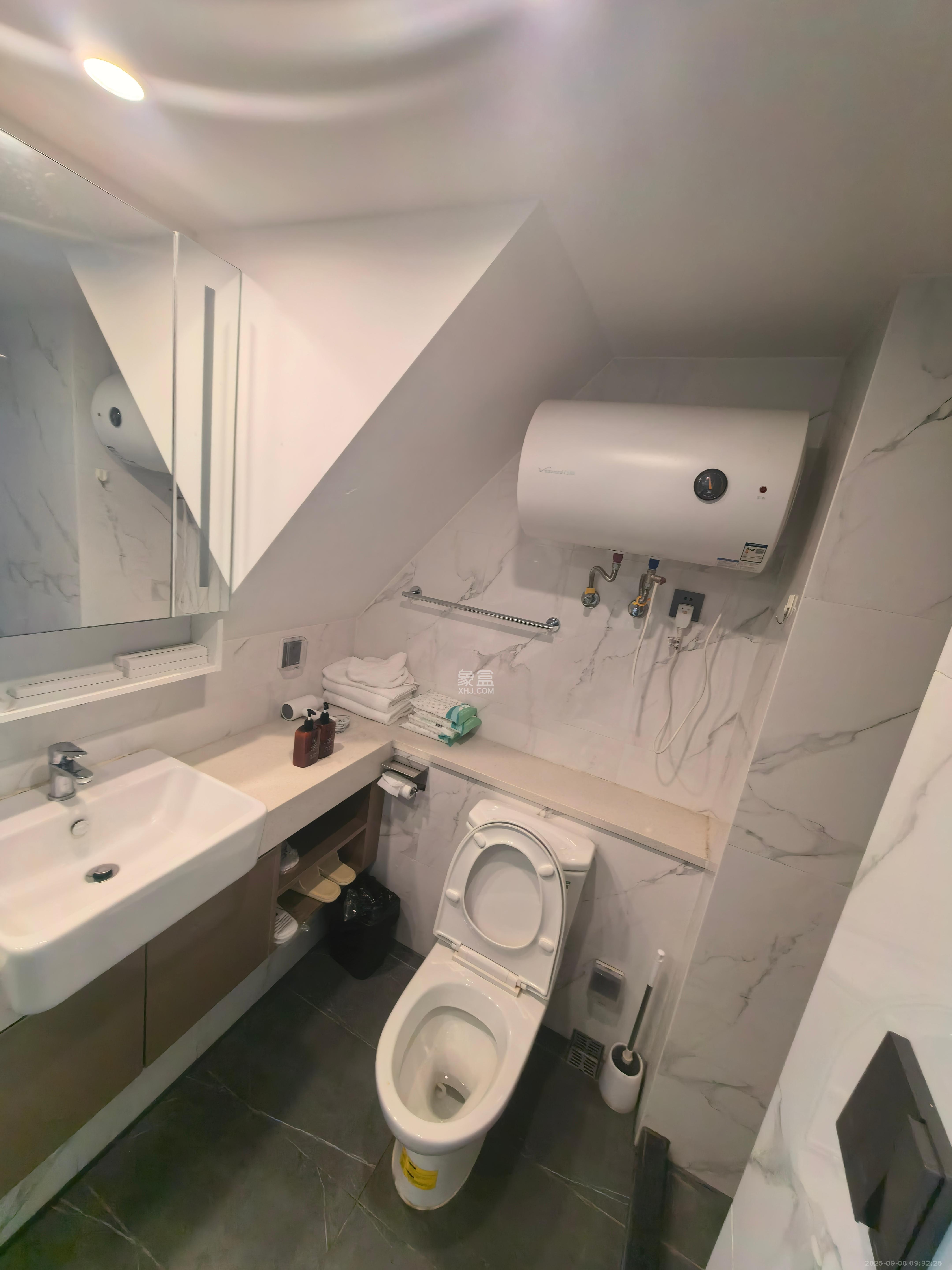 达美寰宇中心  2室1厅1卫    3000.0元/月室内图