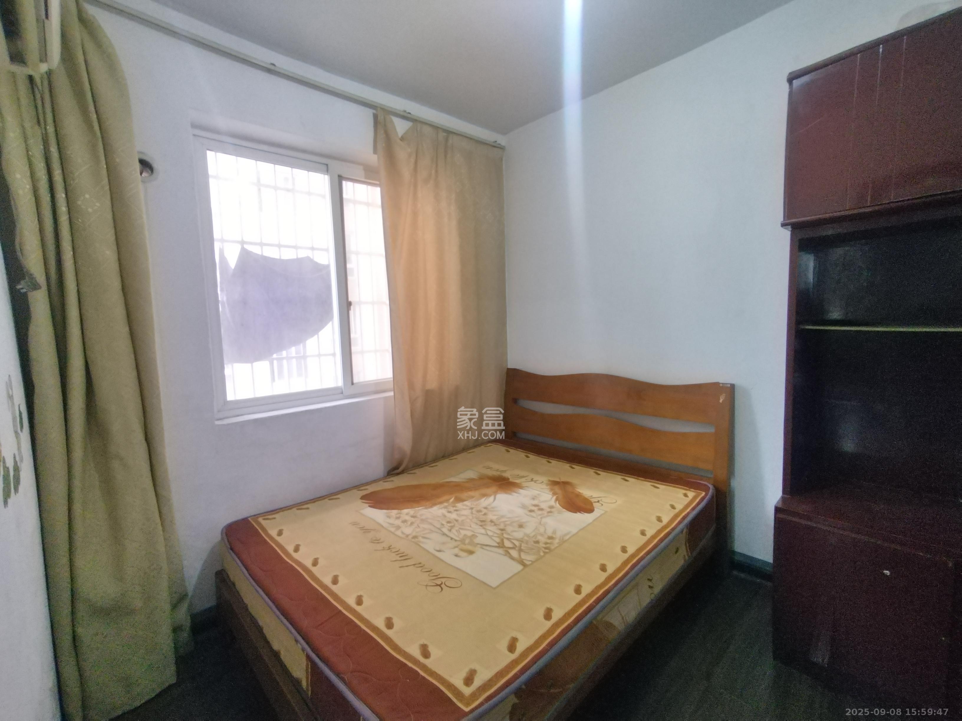 新诚小区 2室2厅1卫 1500.0元/月 新诚小区 2室2厅1卫 1500.0元/月室内图