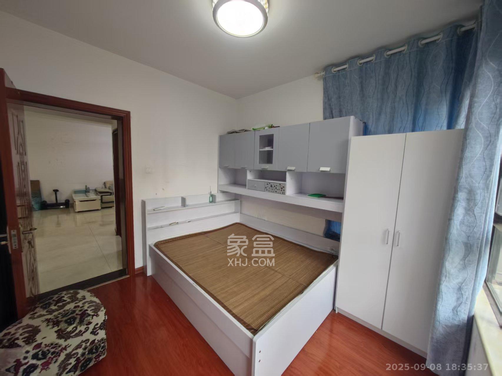 华润凤凰城三期  3室2厅1卫    1800.0元/月 华润凤凰城三期  3室2厅1卫    1800.0元/月室内图