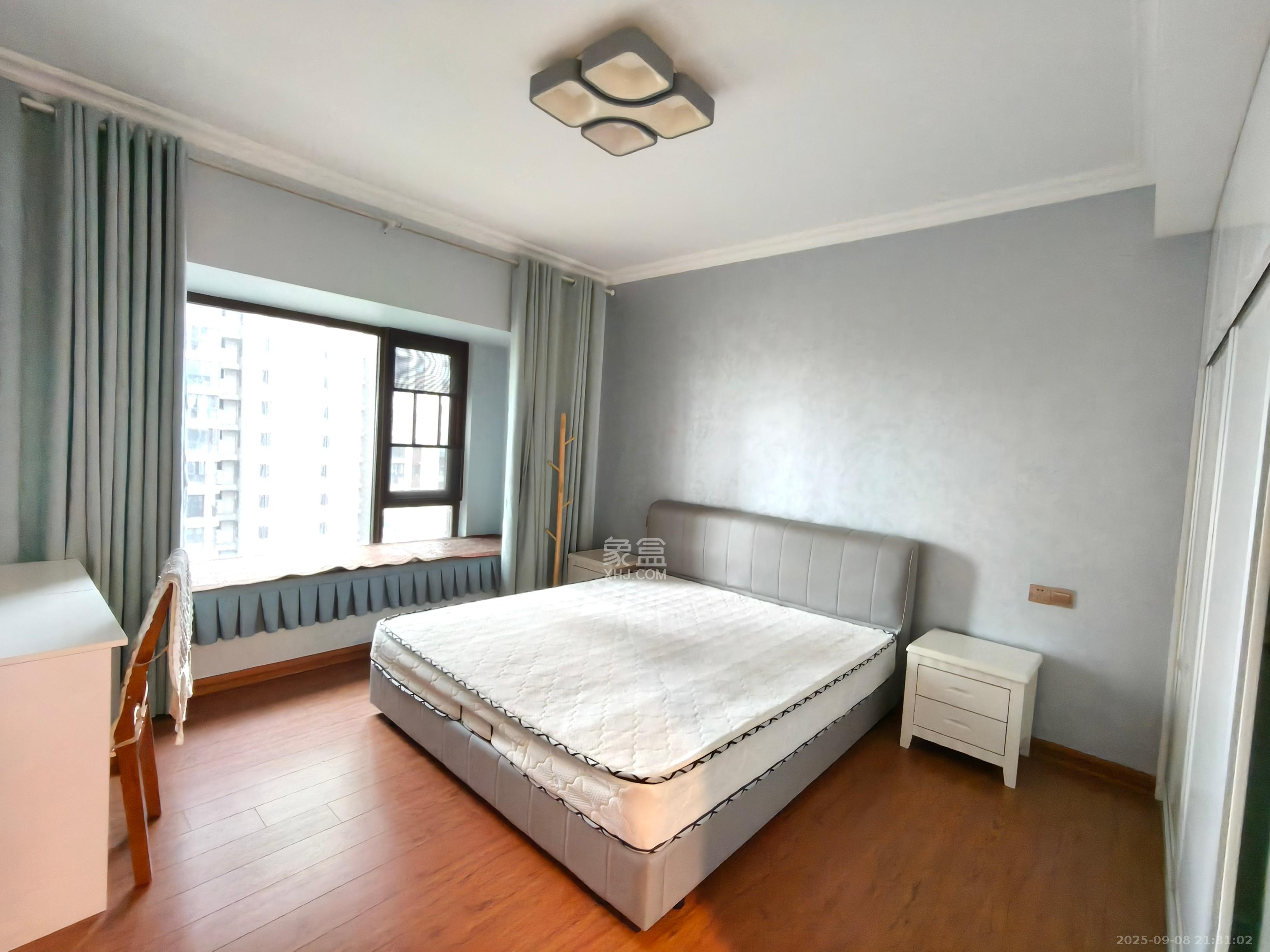 碧桂园星城首府 4室2厅2卫 3800.0元/月 碧桂园星城首府 4室2厅2卫 3800.0元/月室内图