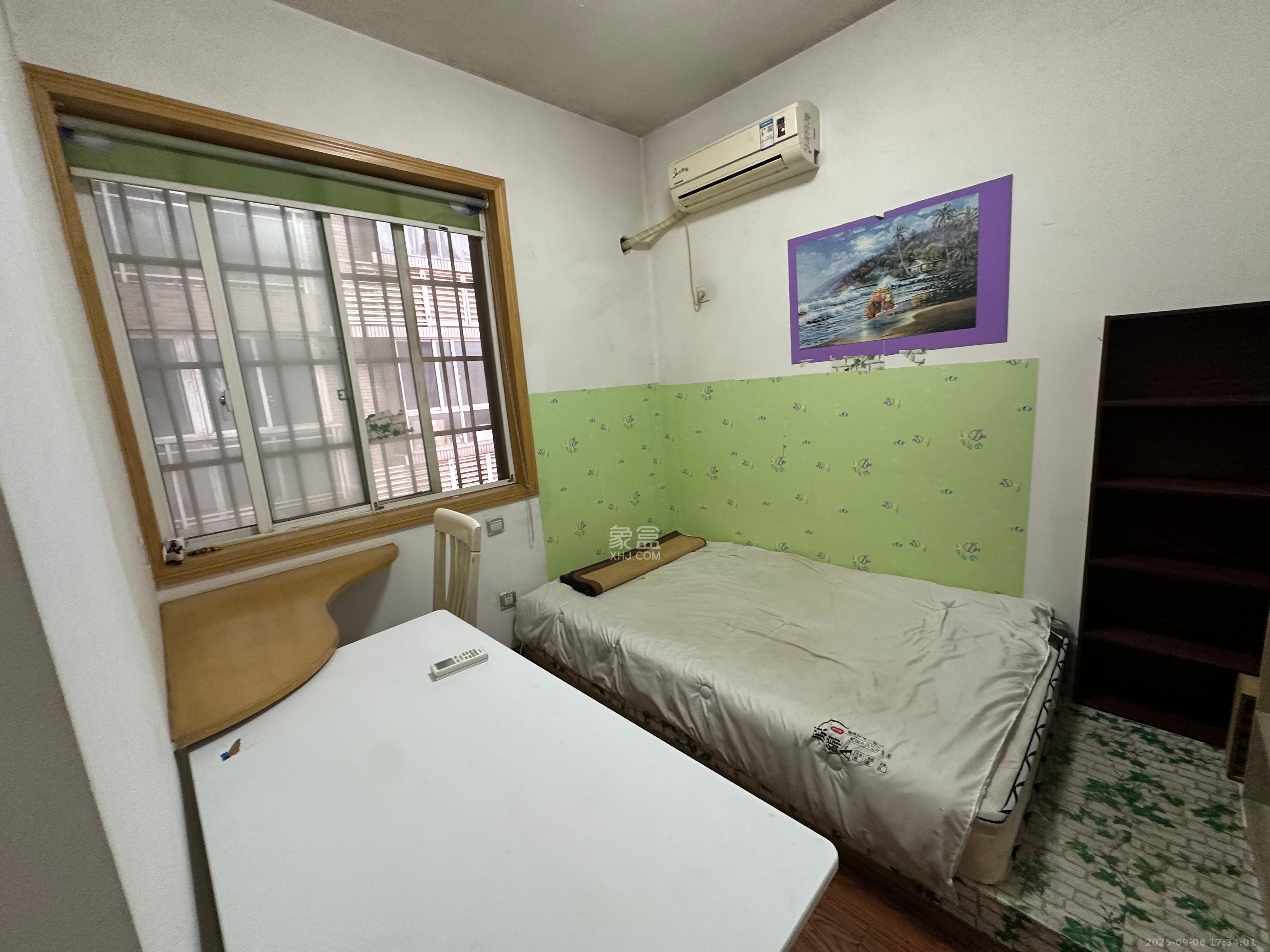 紫晶城 3室2厅1卫 1700.0元/月 紫晶城 3室2厅1卫 1700.0元/月室内图