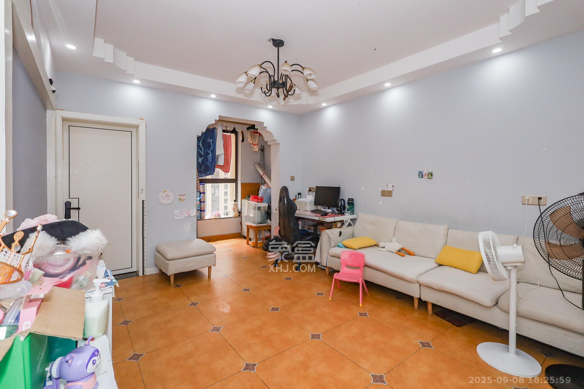 协信星澜汇 3室2厅1卫 96.5万 协信星澜汇 3室2厅1卫 96.5万客厅