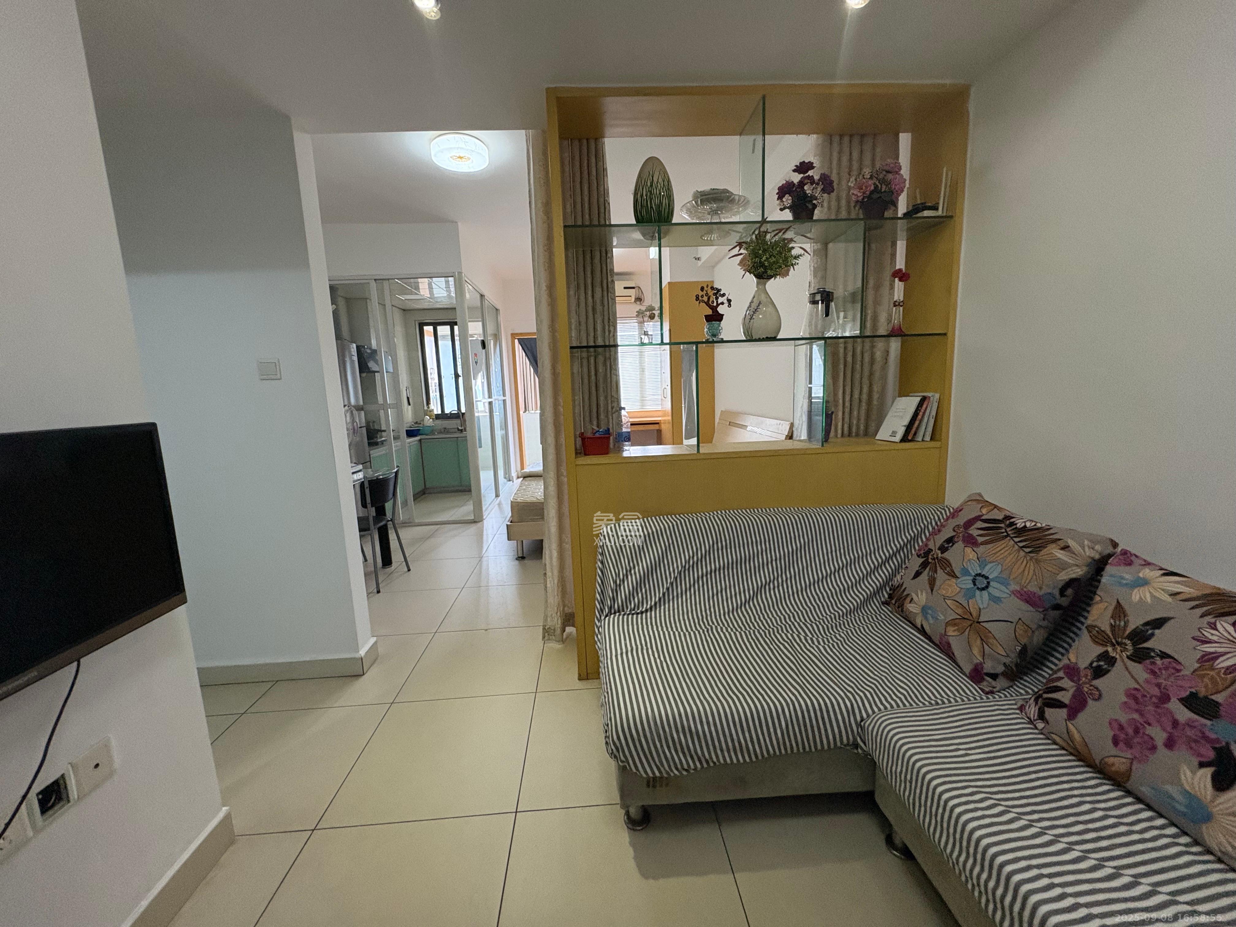 万博汇  1室1厅1卫    1500.0元/月 万博汇  1室1厅1卫    1500.0元/月