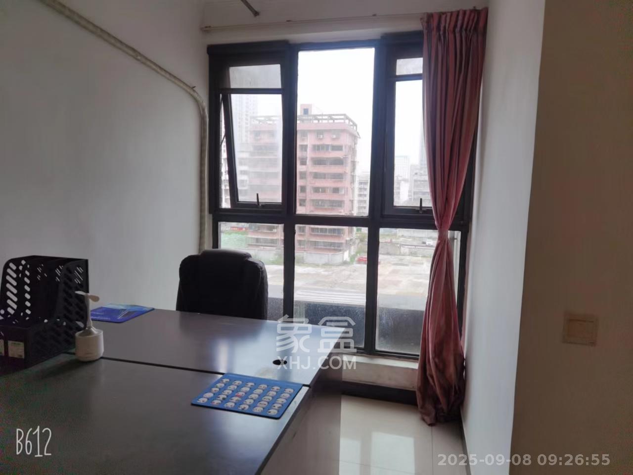 中天广场 1室1厅1卫 2000.0元/月 中天广场 1室1厅1卫 2000.0元/月室内图