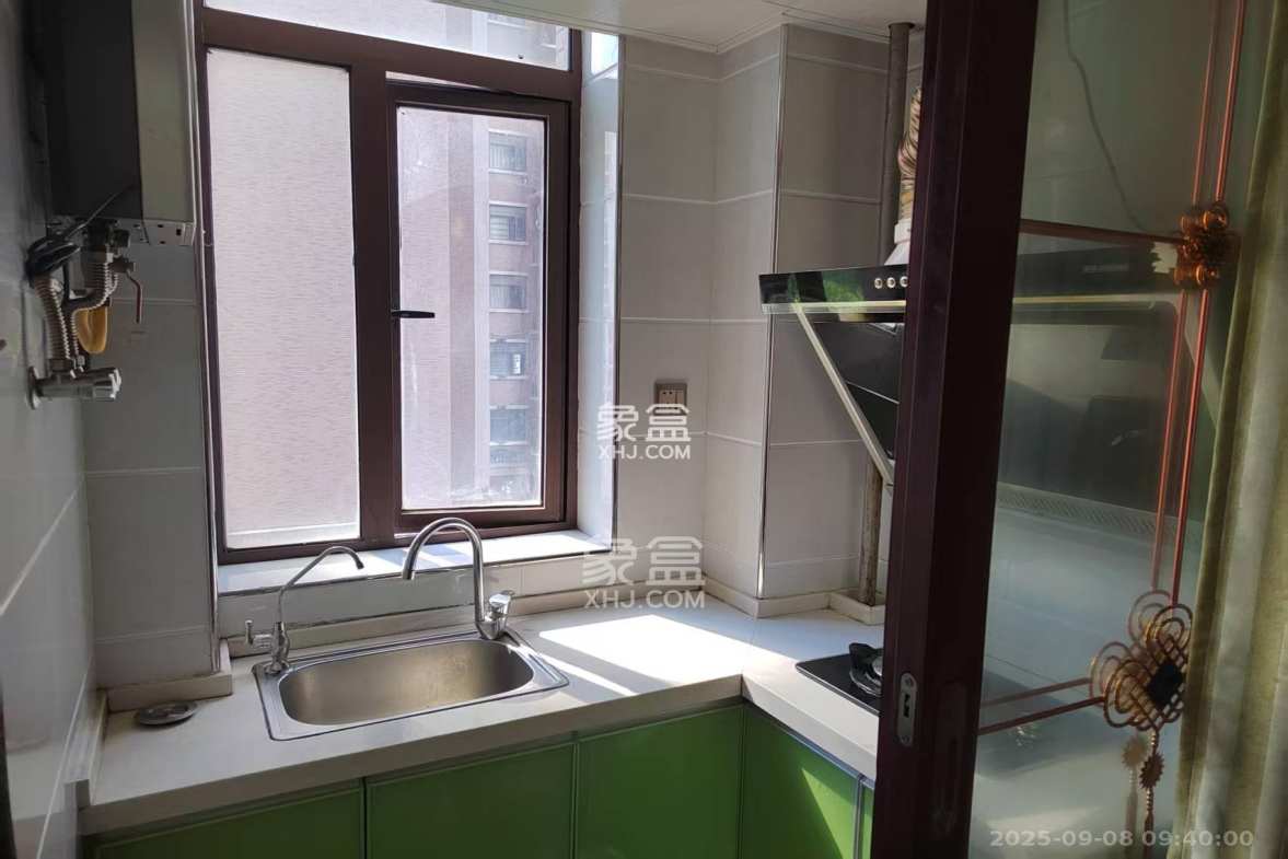 水岸世景 1室1厅1卫 1100.00元/月 水岸世景 1室1厅1卫 1100.00元/月室内图